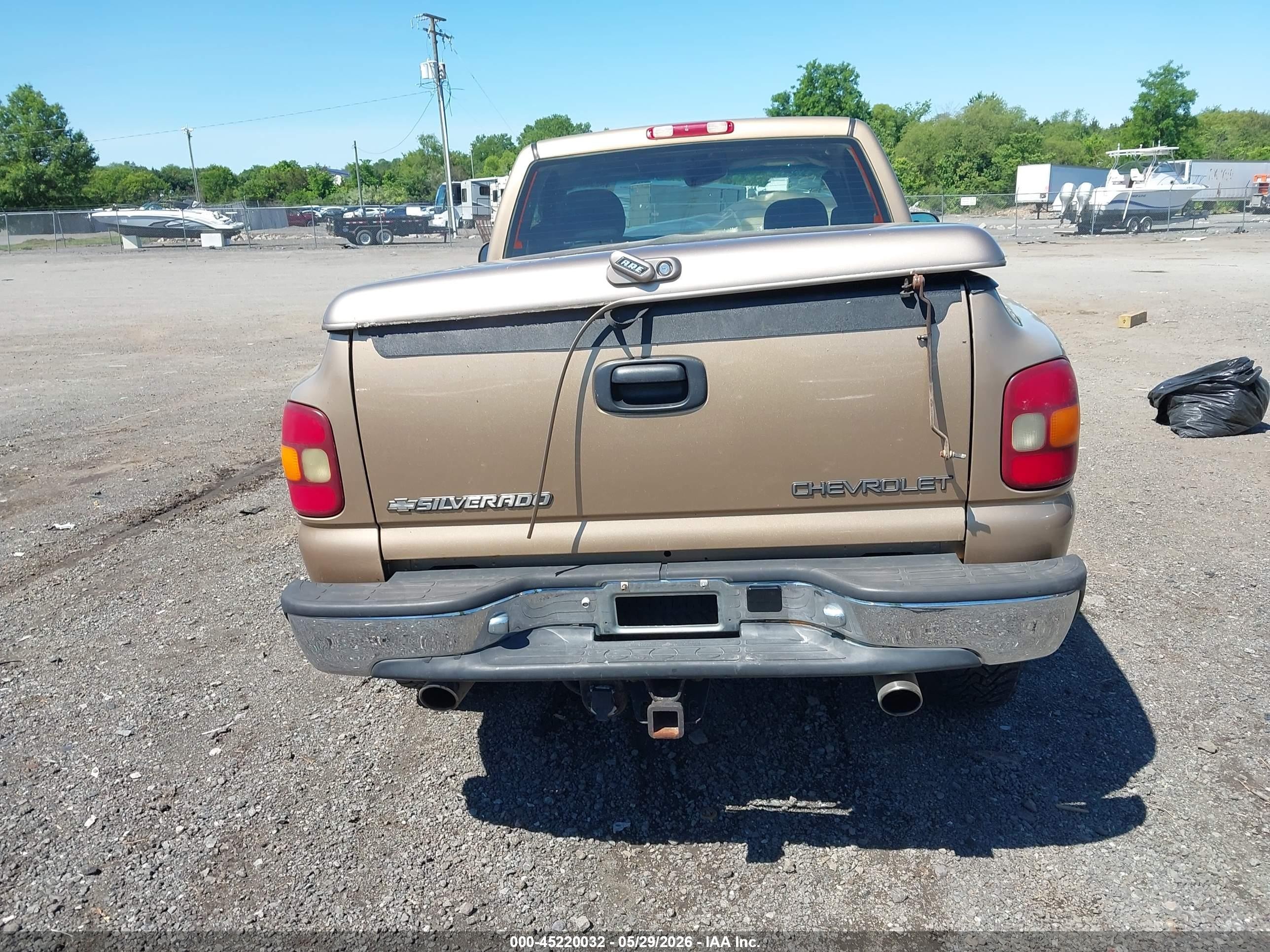 2000 Chevrolet Silverado 1500 Ls Gold vin: 1GCEK14T1YZ272638