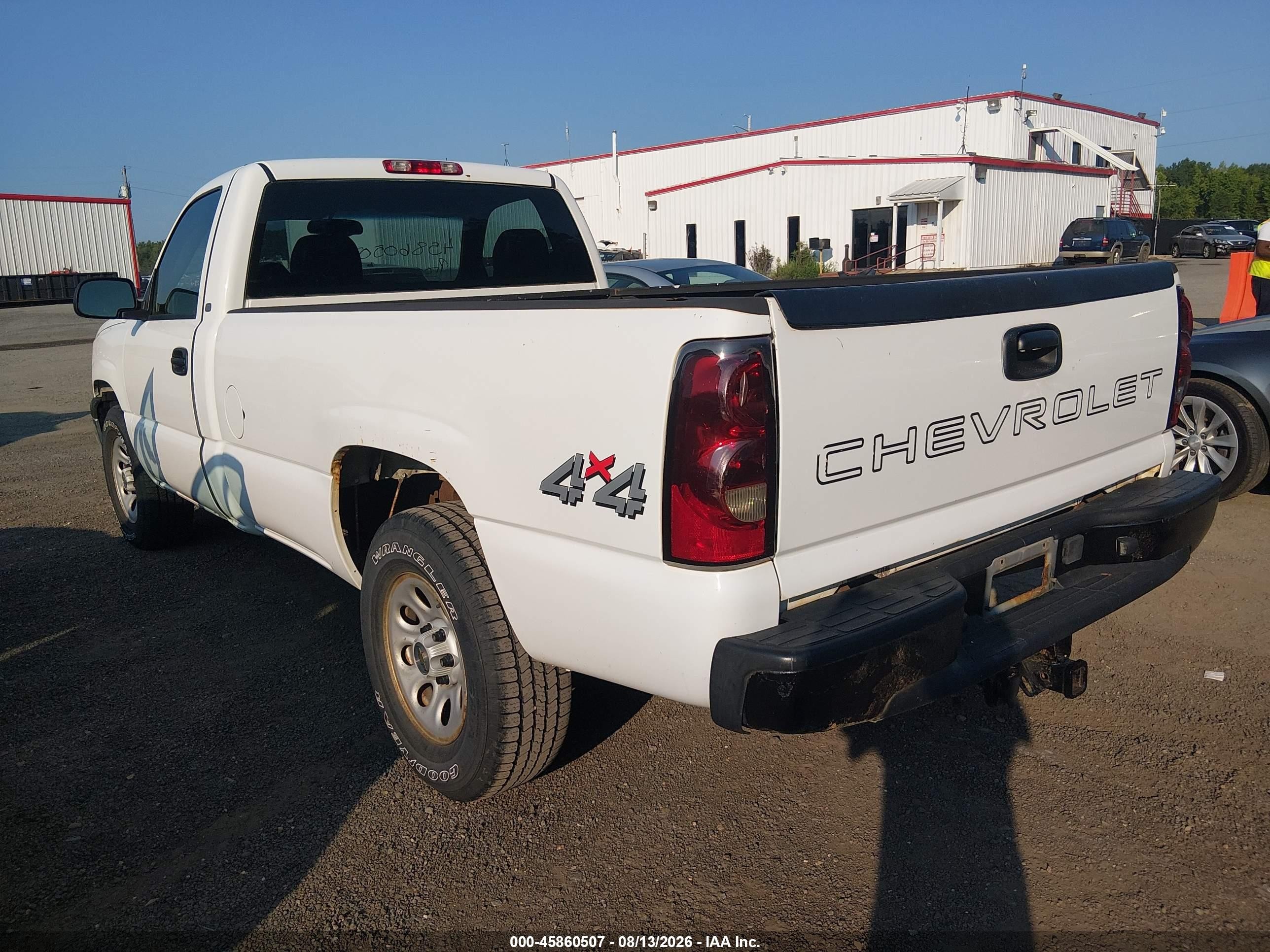 2005 Chevrolet Silverado 1500 Work Truck White vin: 1GCEK14T35Z158300