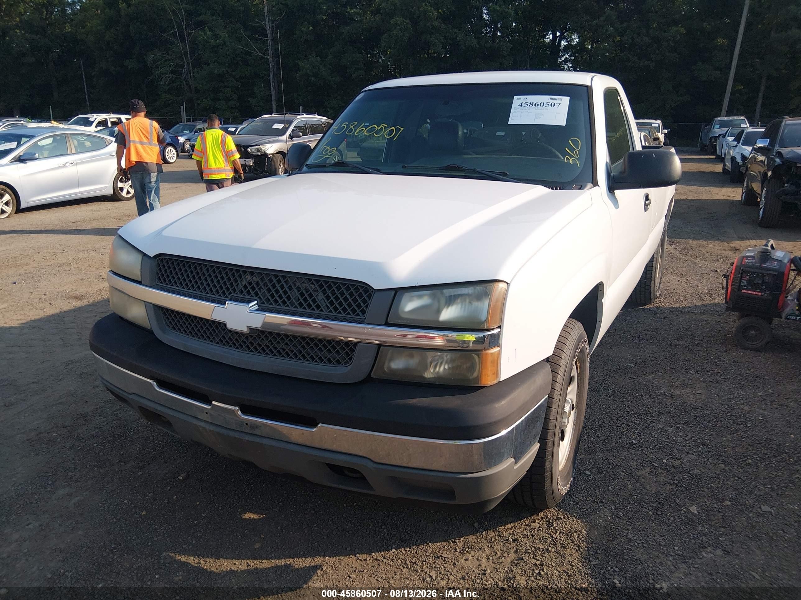 2005 Chevrolet Silverado 1500 Work Truck White vin: 1GCEK14T35Z158300