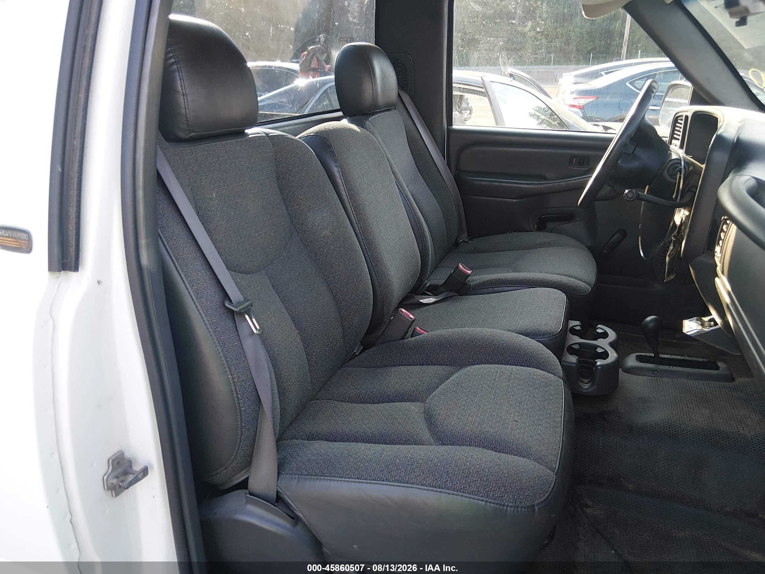 2005 Chevrolet Silverado 1500 Work Truck White vin: 1GCEK14T35Z158300