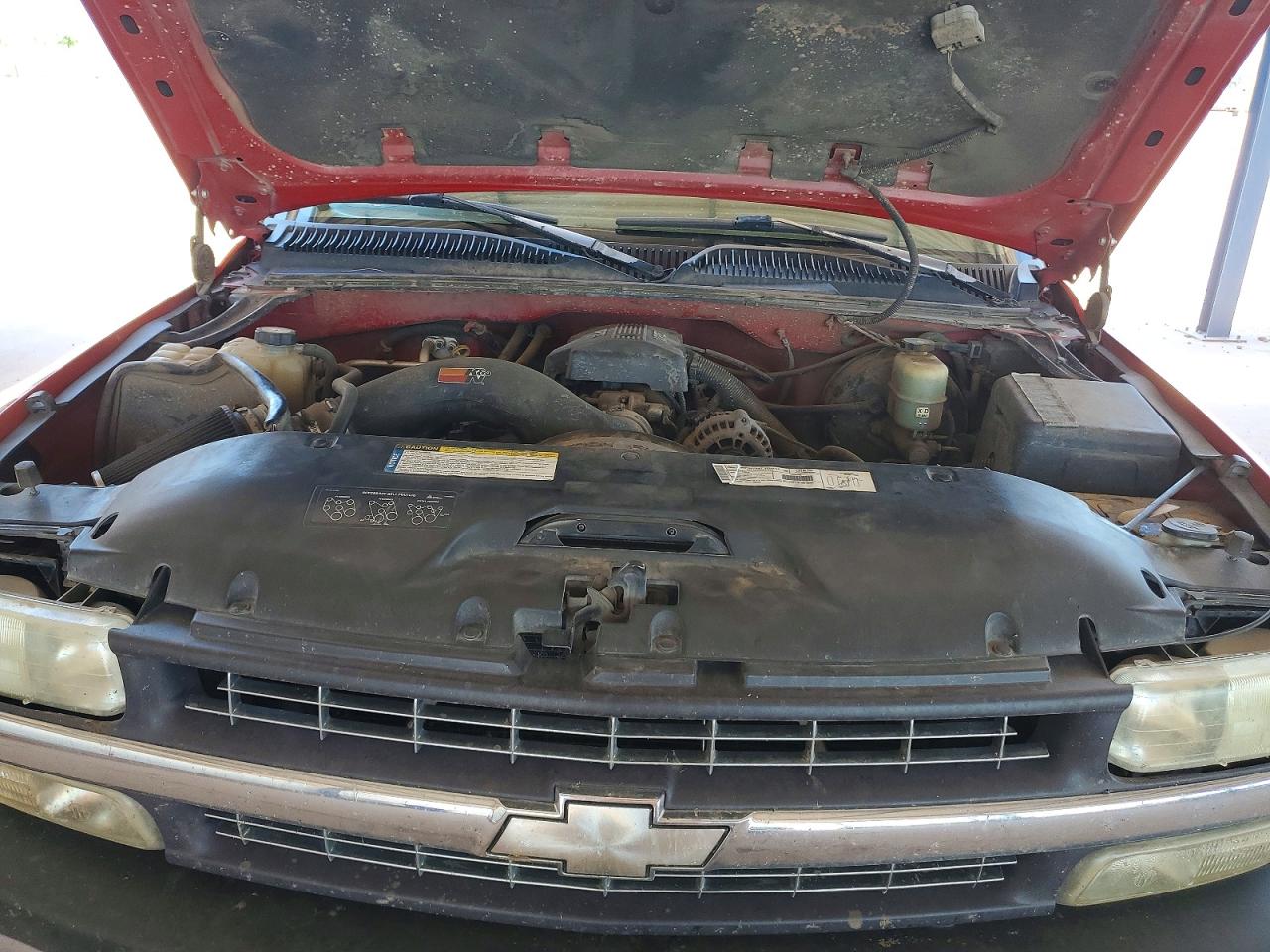 1999 Chevrolet Silverado K1500 Red vin: 1GCEK14T3XZ136462