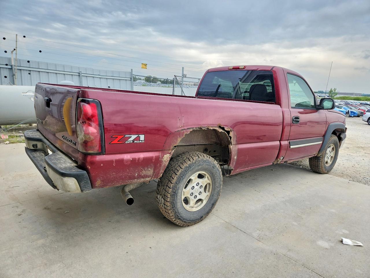 2004 Chevrolet Silverado K1500 Red vin: 1GCEK14T54E207356