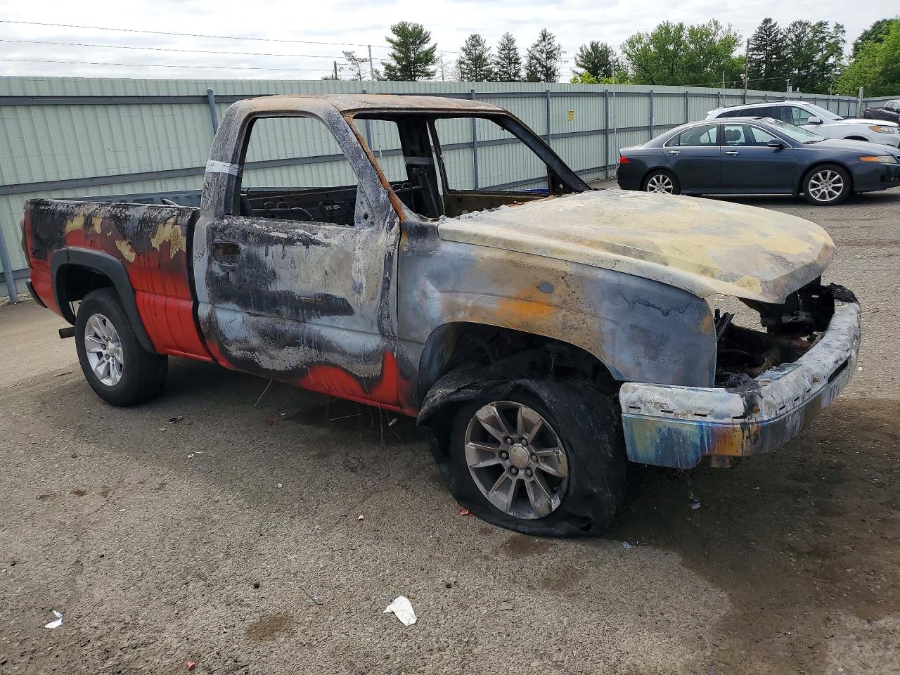 2005 Chevrolet Silverado K1500 Пожар vin: 1GCEK14T65Z177357