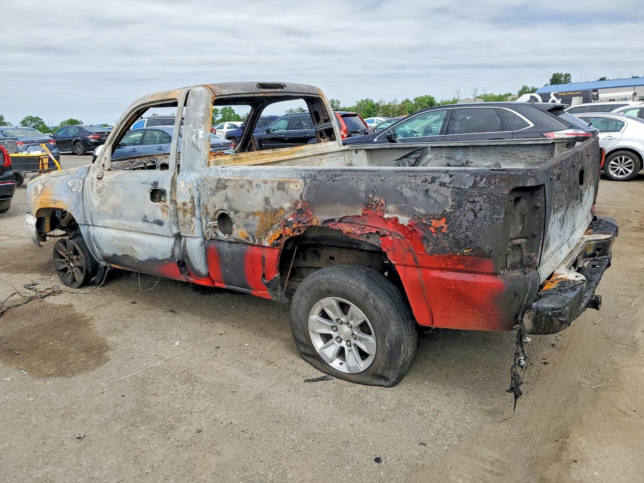 2005 Chevrolet Silverado K1500 Пожар vin: 1GCEK14T65Z177357