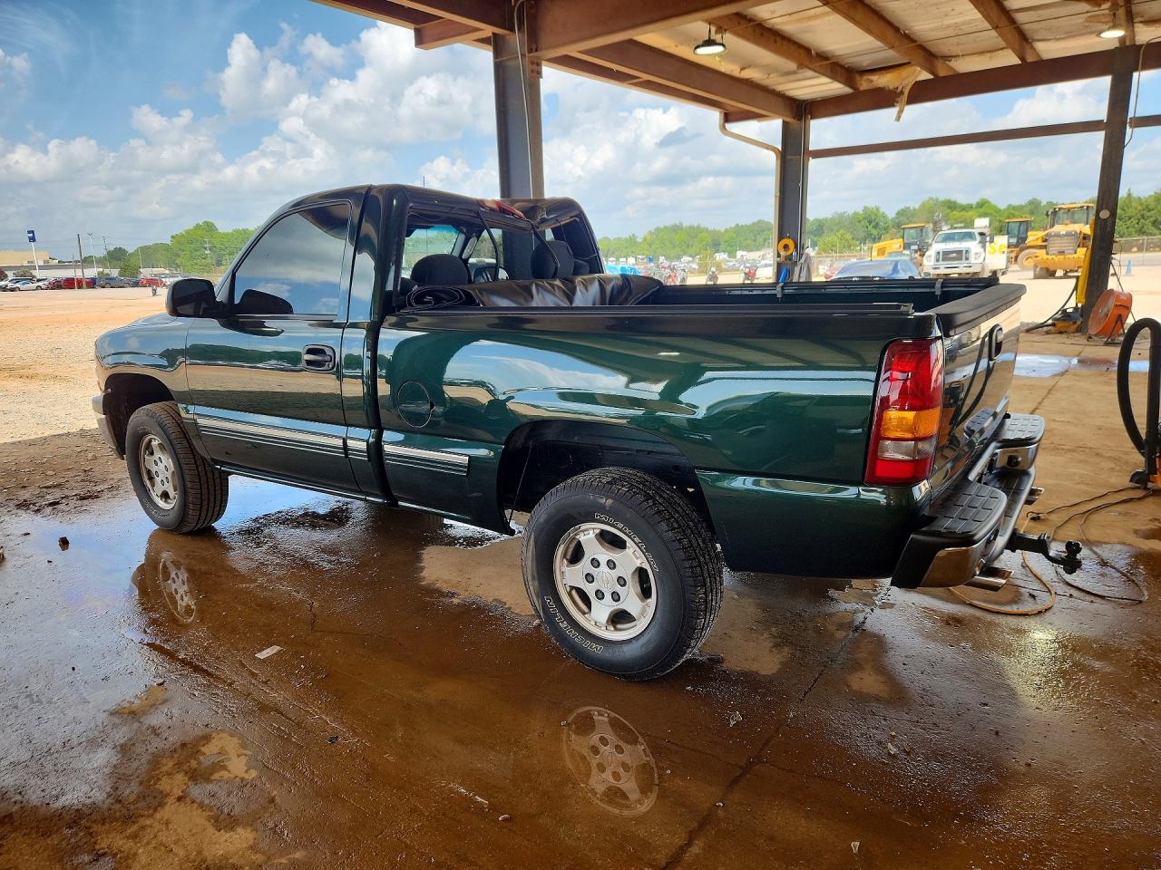 2001 Chevrolet Silverado K1500 Green vin: 1GCEK14T71Z196087