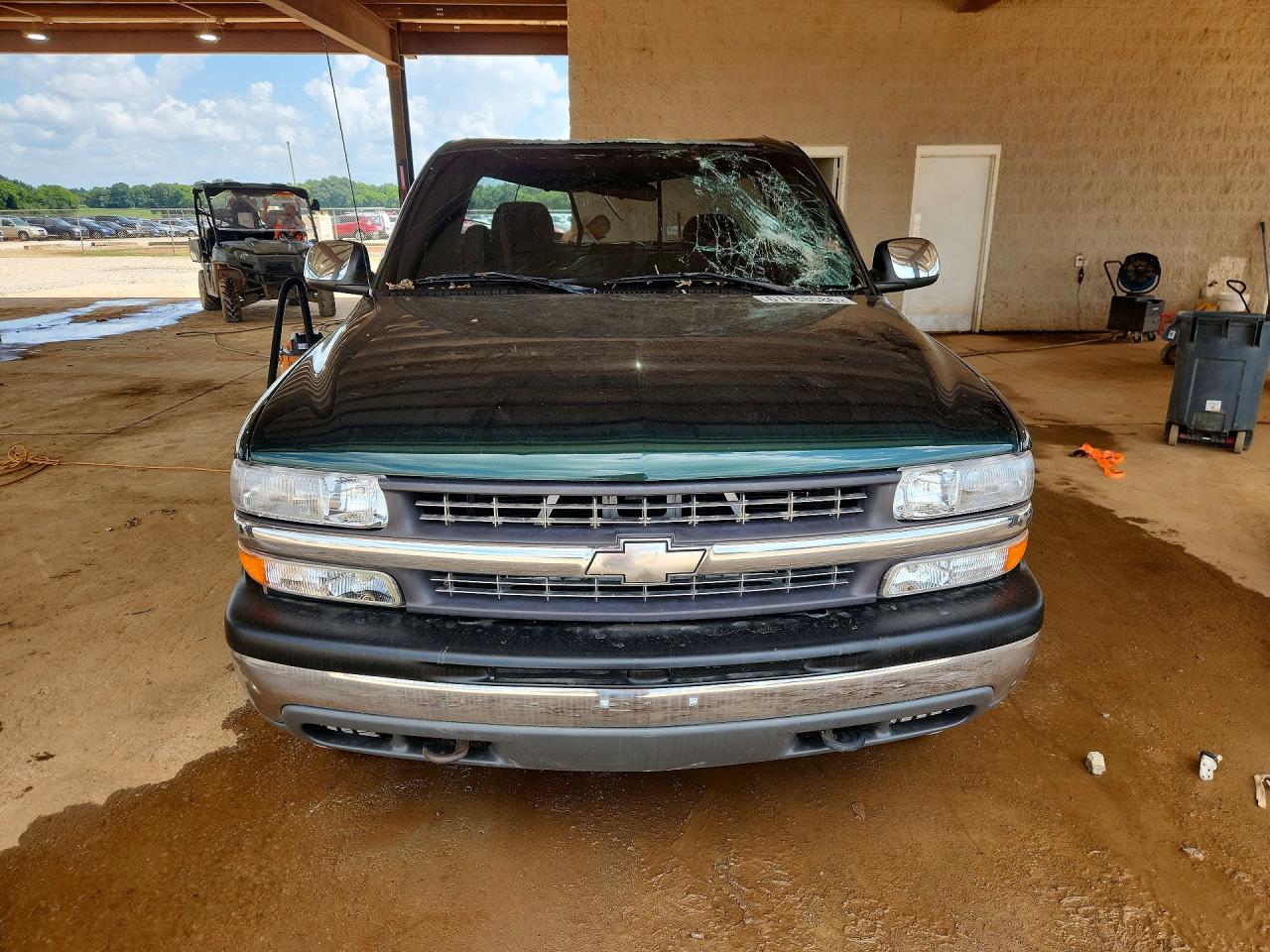 2001 Chevrolet Silverado K1500 Green vin: 1GCEK14T71Z196087