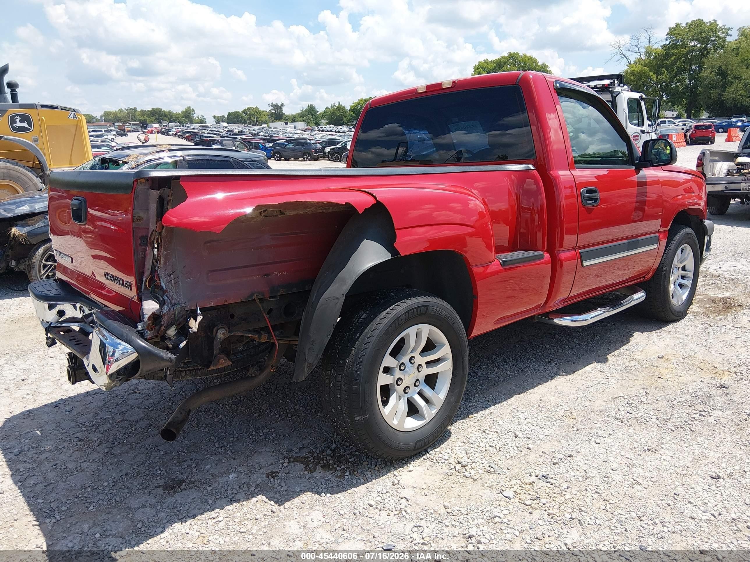 2004 Chevrolet Silverado 1500 Z71 Red vin: 1GCEK14T74Z169170