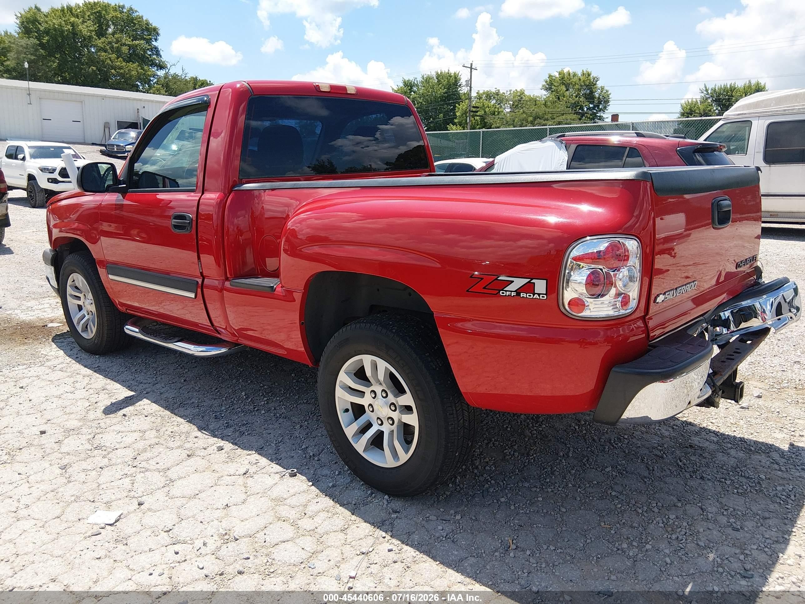 2004 Chevrolet Silverado 1500 Z71 Red vin: 1GCEK14T74Z169170