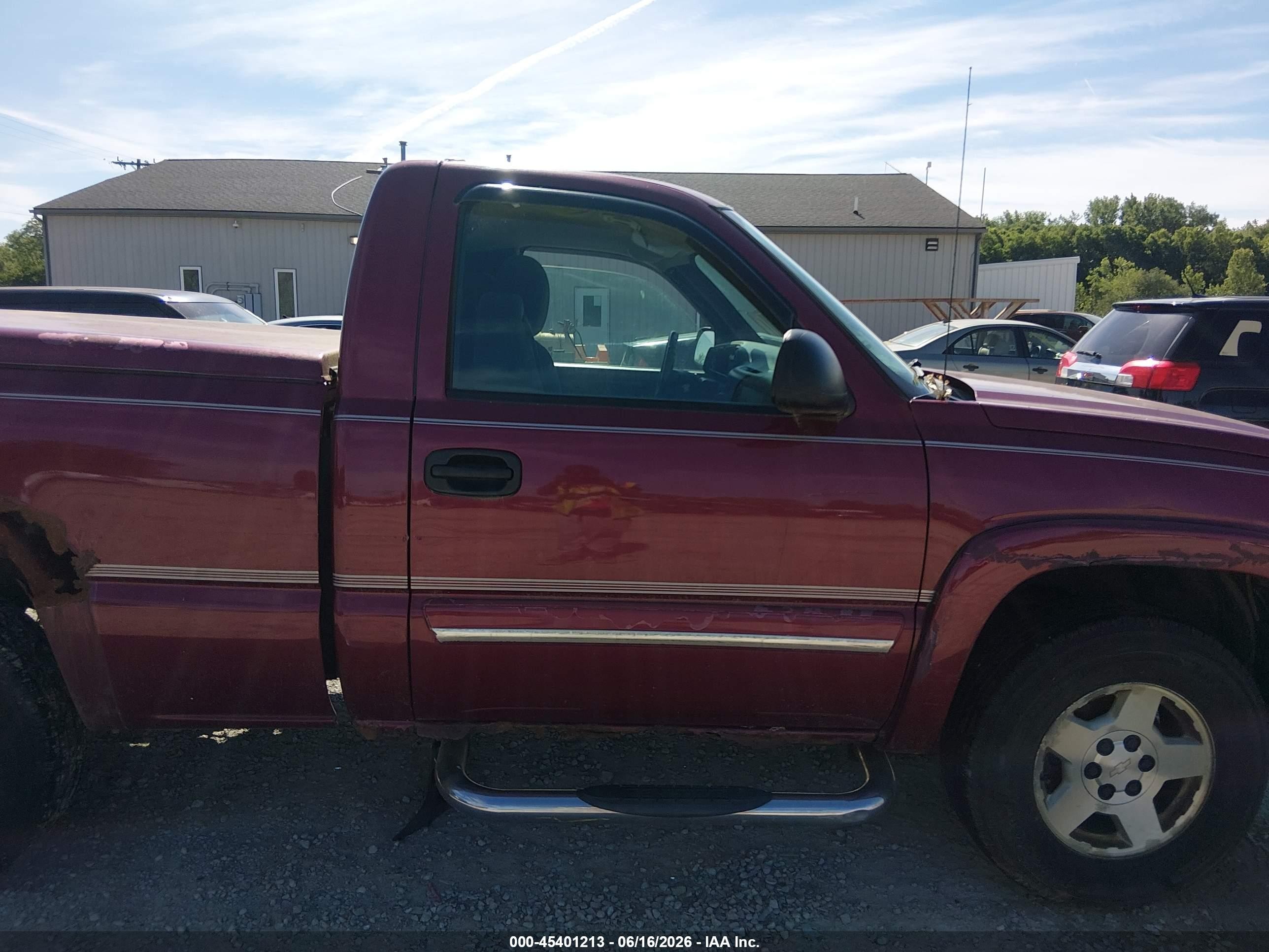 2005 Chevrolet Silverado 1500 Z71 Red vin: 1GCEK14T75Z181692