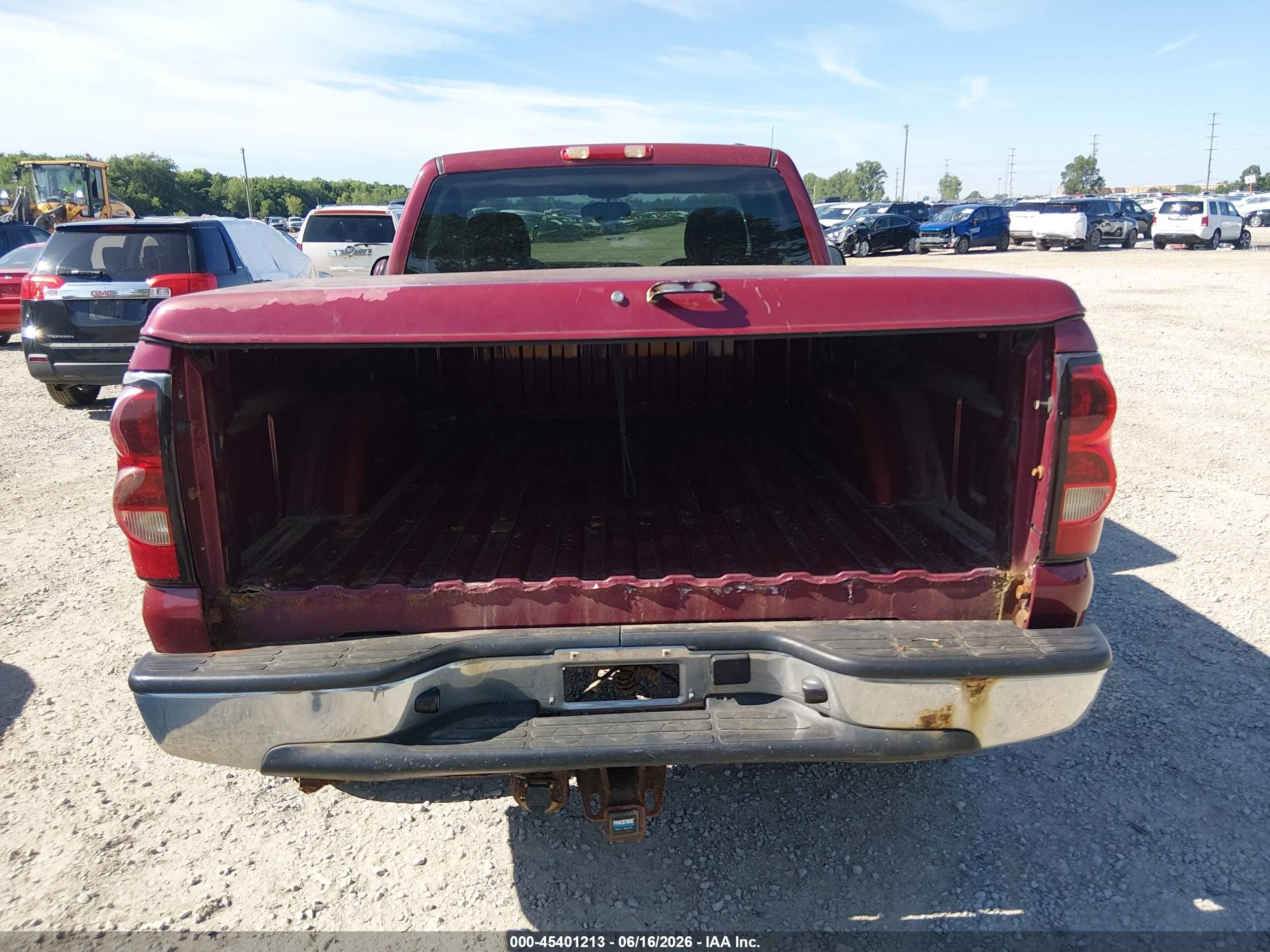 2005 Chevrolet Silverado 1500 Z71 Red vin: 1GCEK14T75Z181692