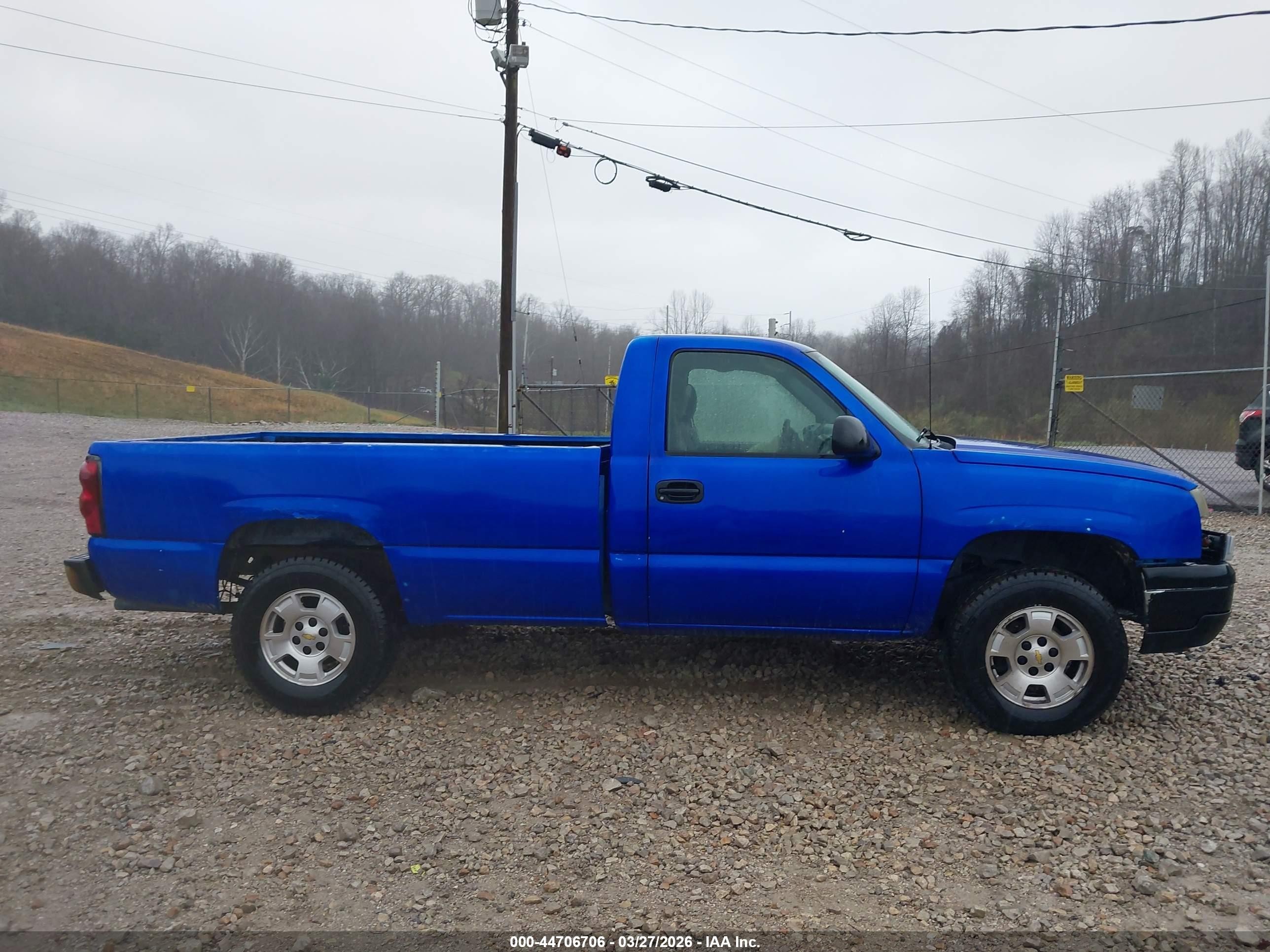 2004 Chevrolet Silverado 1500   Blue vin: 1GCEK14T84Z220109