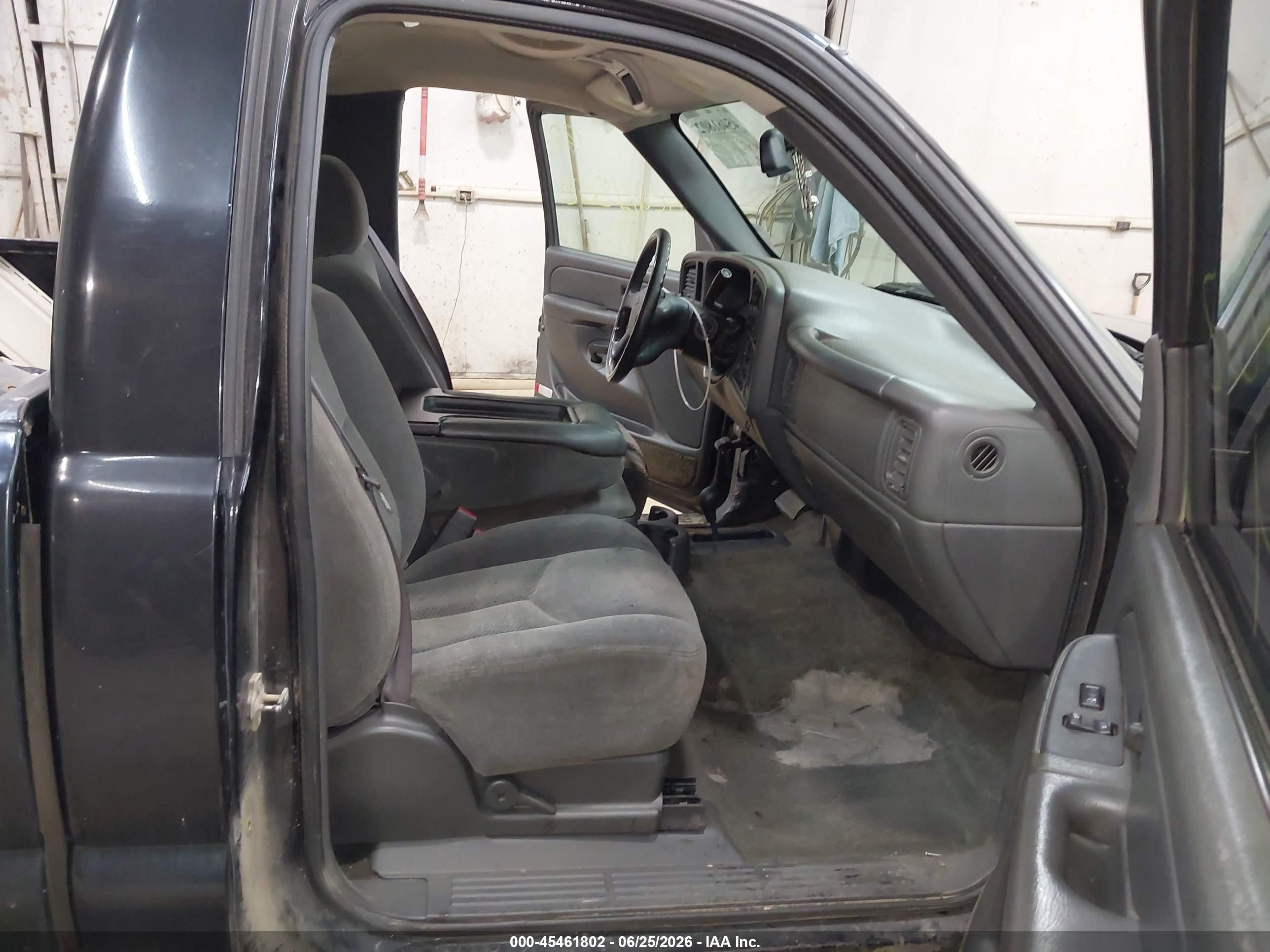 2004 Chevrolet Silverado 1500 Z71 Black vin: 1GCEK14T84Z340542