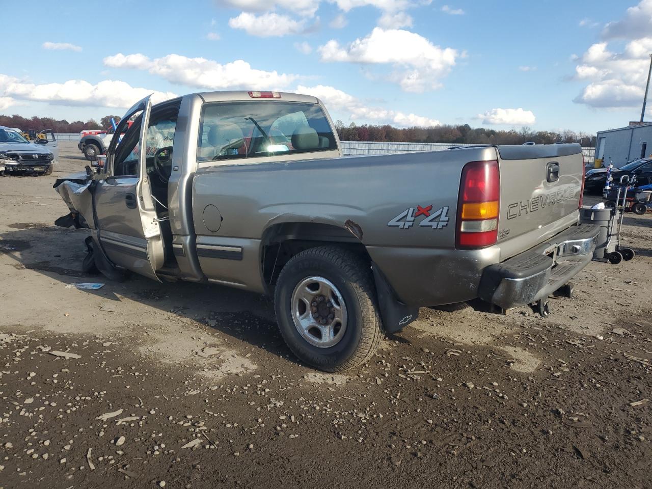 1999 Chevrolet Silverado K1500 Бежевый vin: 1GCEK14TXXZ205079