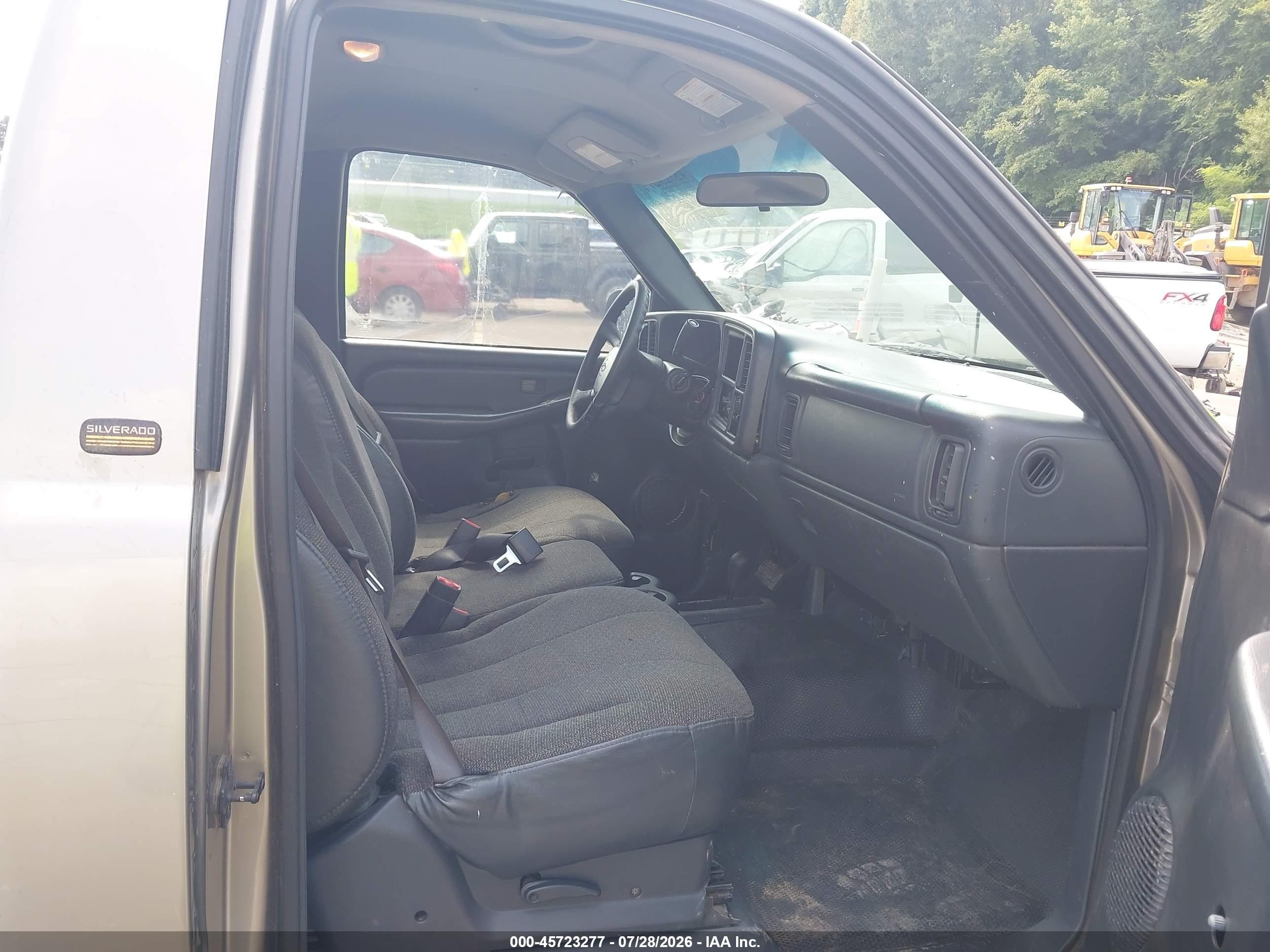 2001 Chevrolet Silverado 1500   Серый vin: 1GCEK14V01E147838