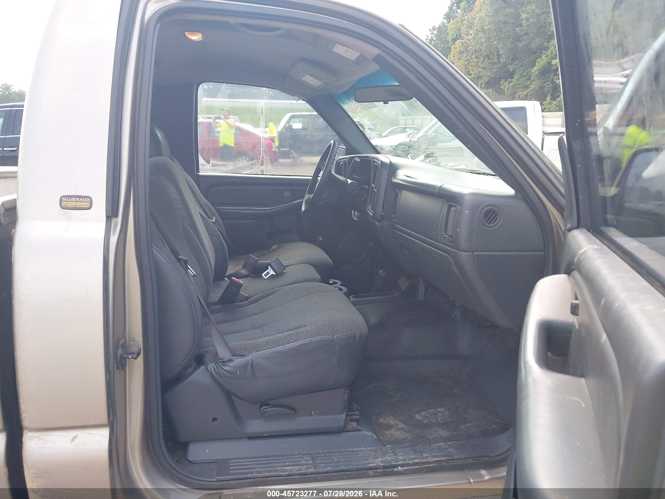2001 Chevrolet Silverado 1500   Серый vin: 1GCEK14V01E147838