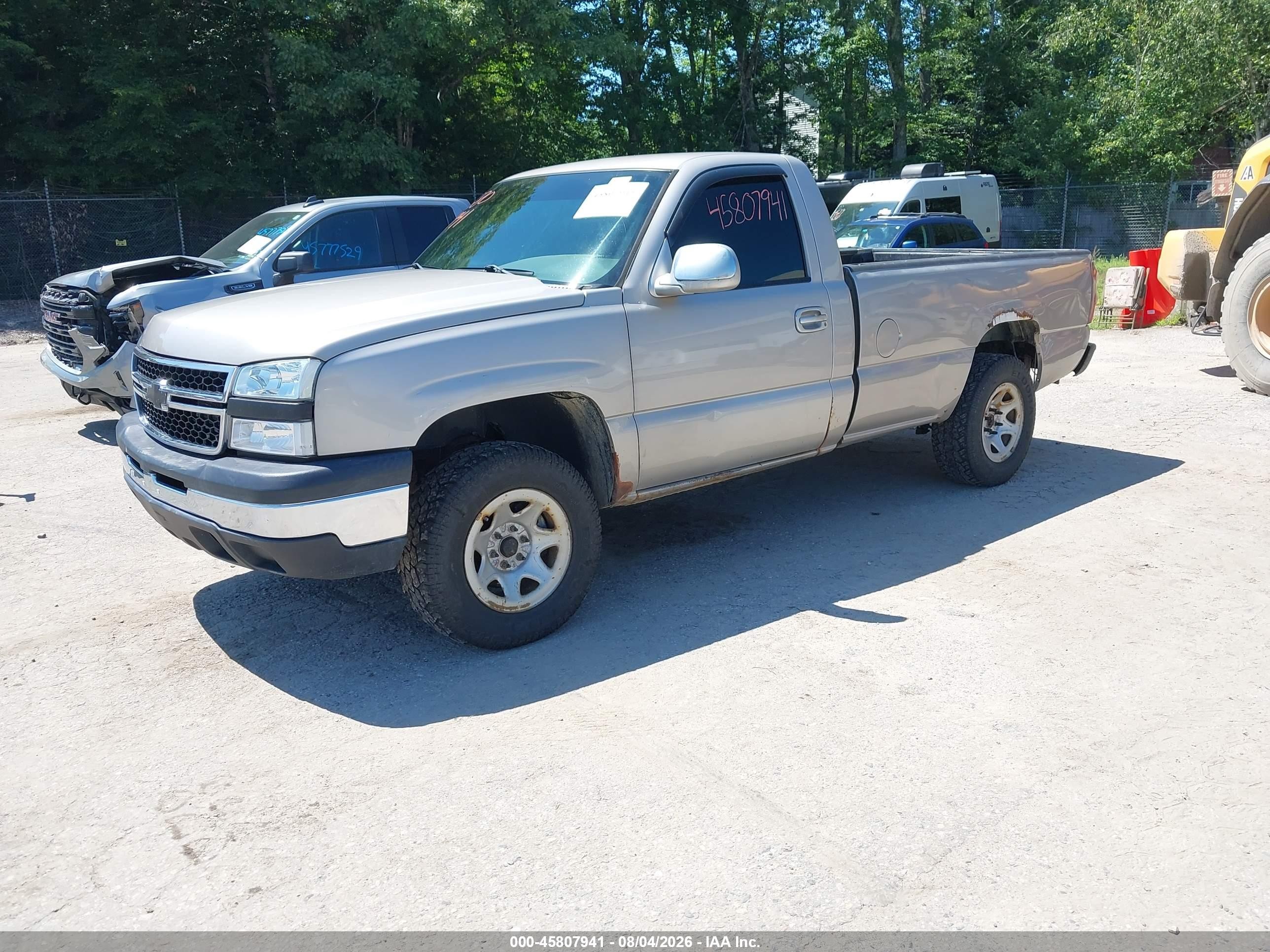 2007 Chevrolet Silverado 1500 Classic Work Truck Silver vin: 1GCEK14V07Z167413