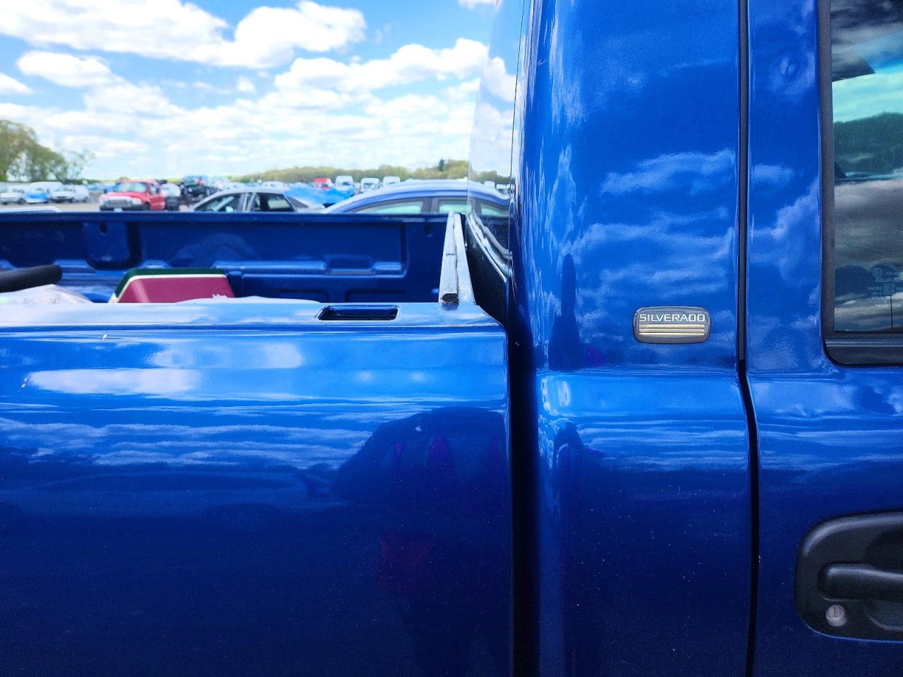 2003 Chevrolet Silverado K1500 Blue vin: 1GCEK14V23E226821
