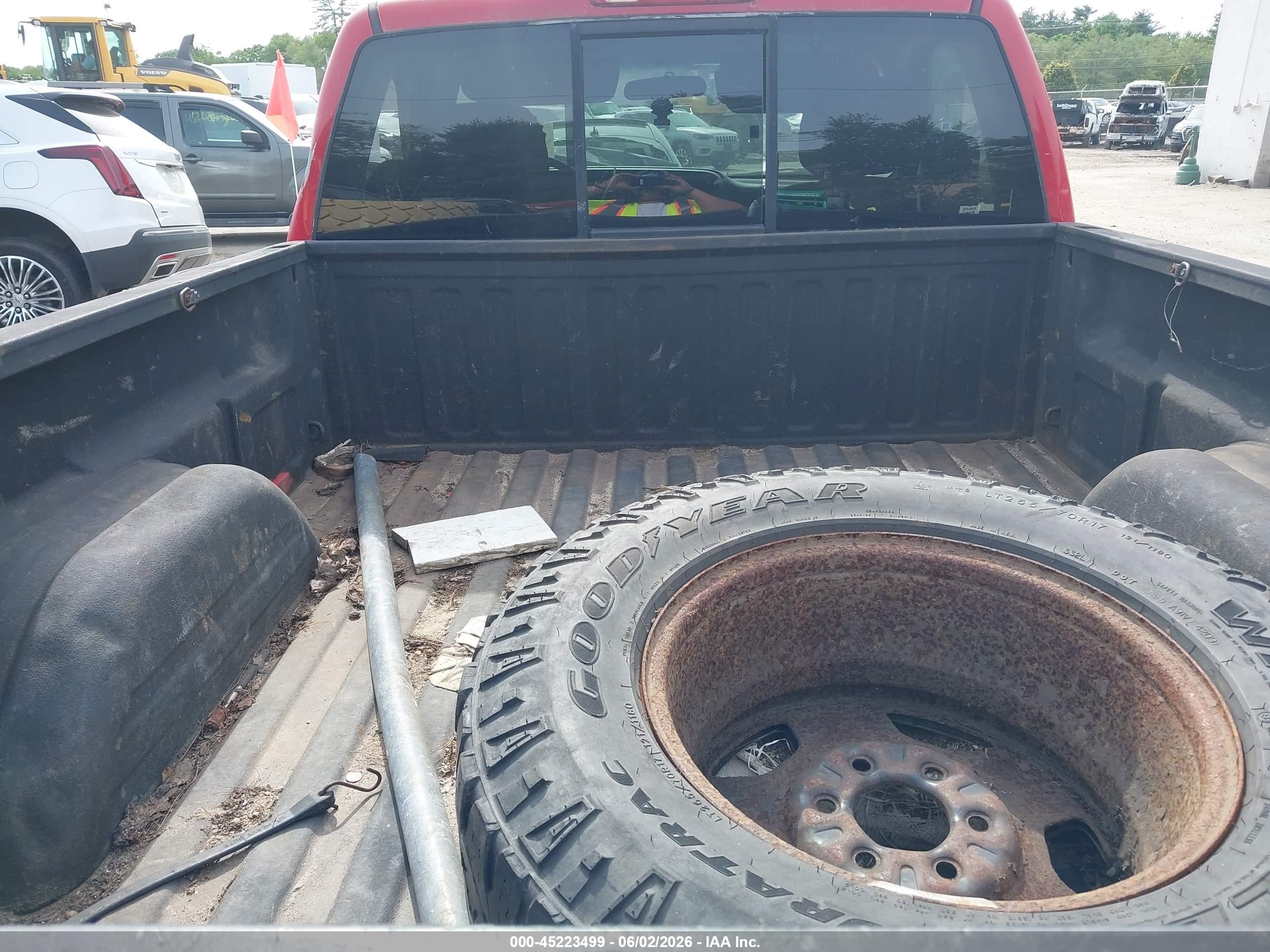 2002 Chevrolet Silverado 1500   Красный vin: 1GCEK14V32Z209226