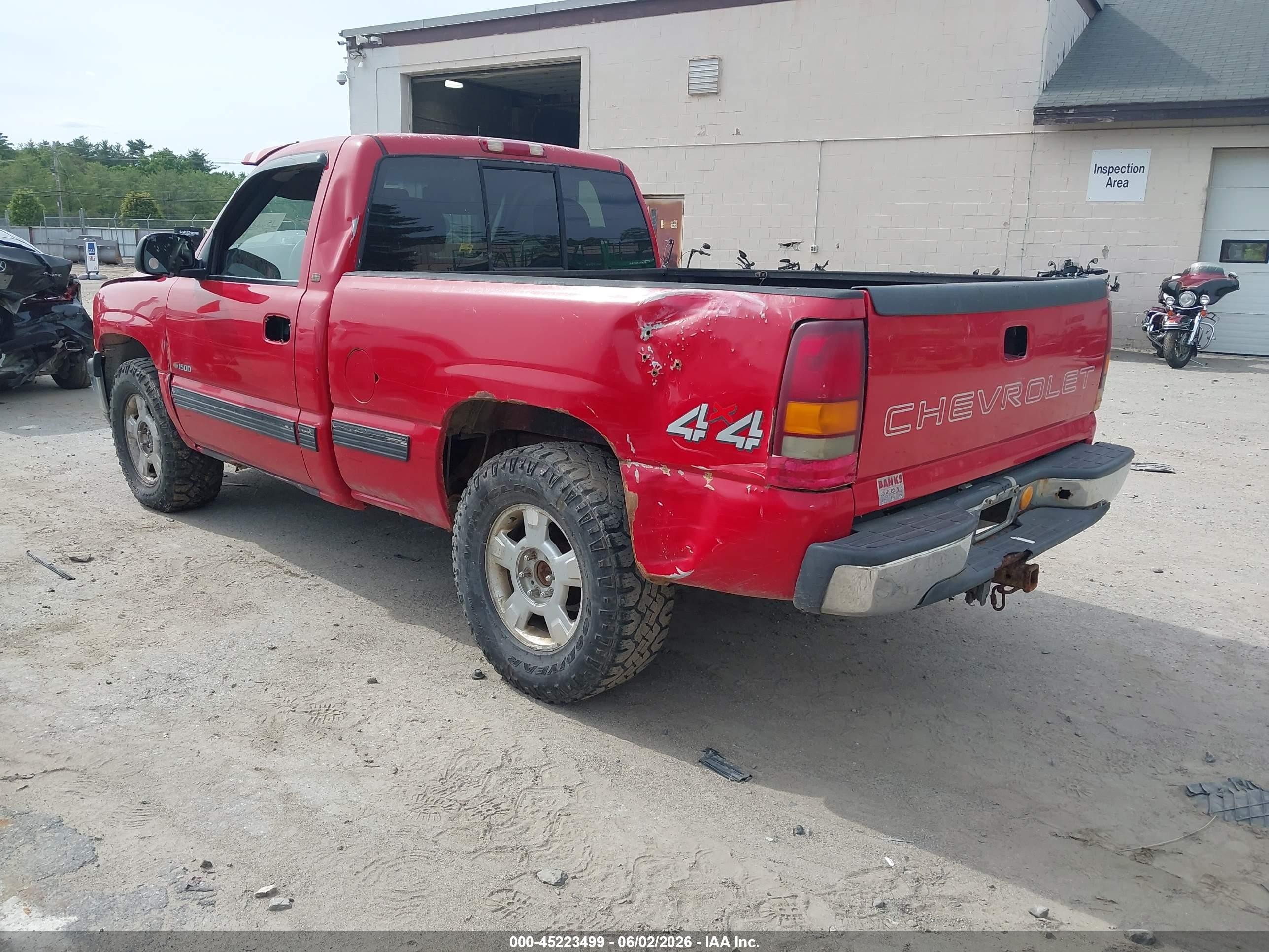 2002 Chevrolet Silverado 1500   Красный vin: 1GCEK14V32Z209226