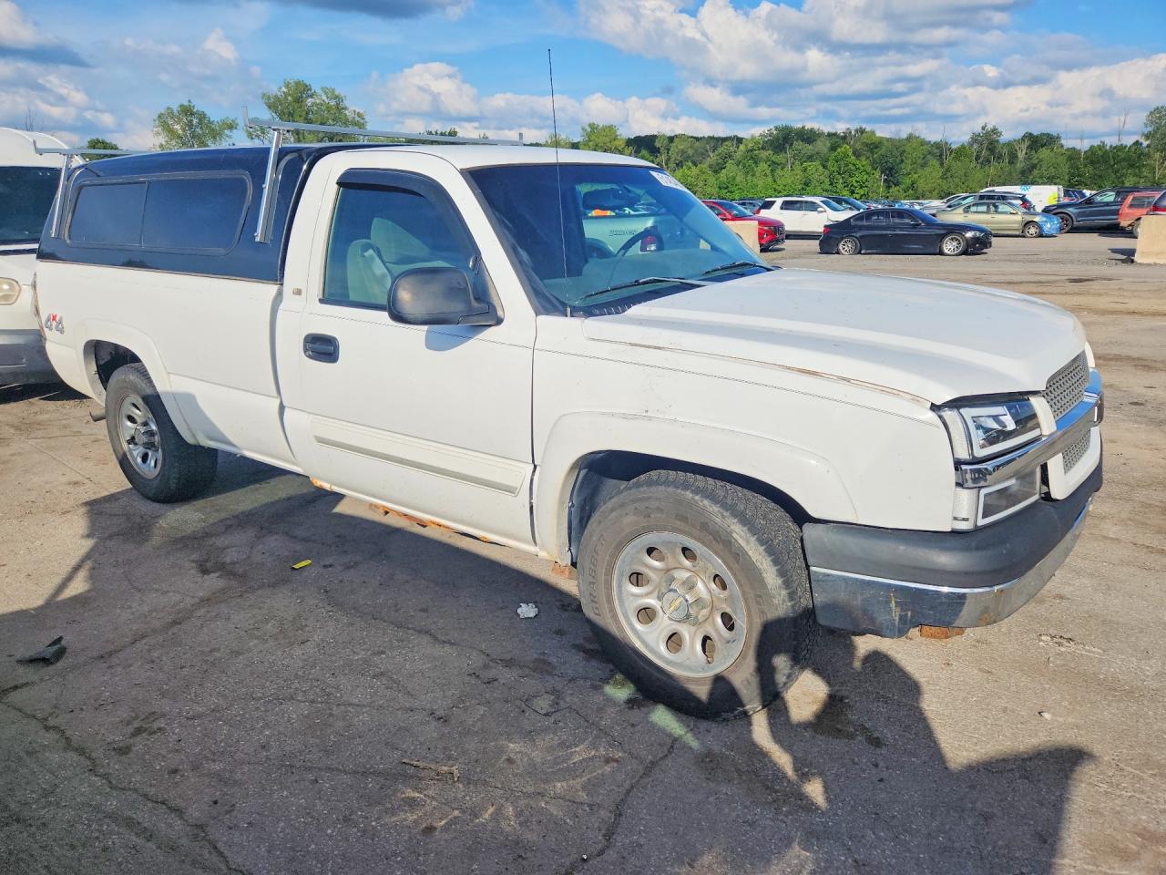 2003 Chevrolet Silverado K1500 White vin: 1GCEK14V33E194882