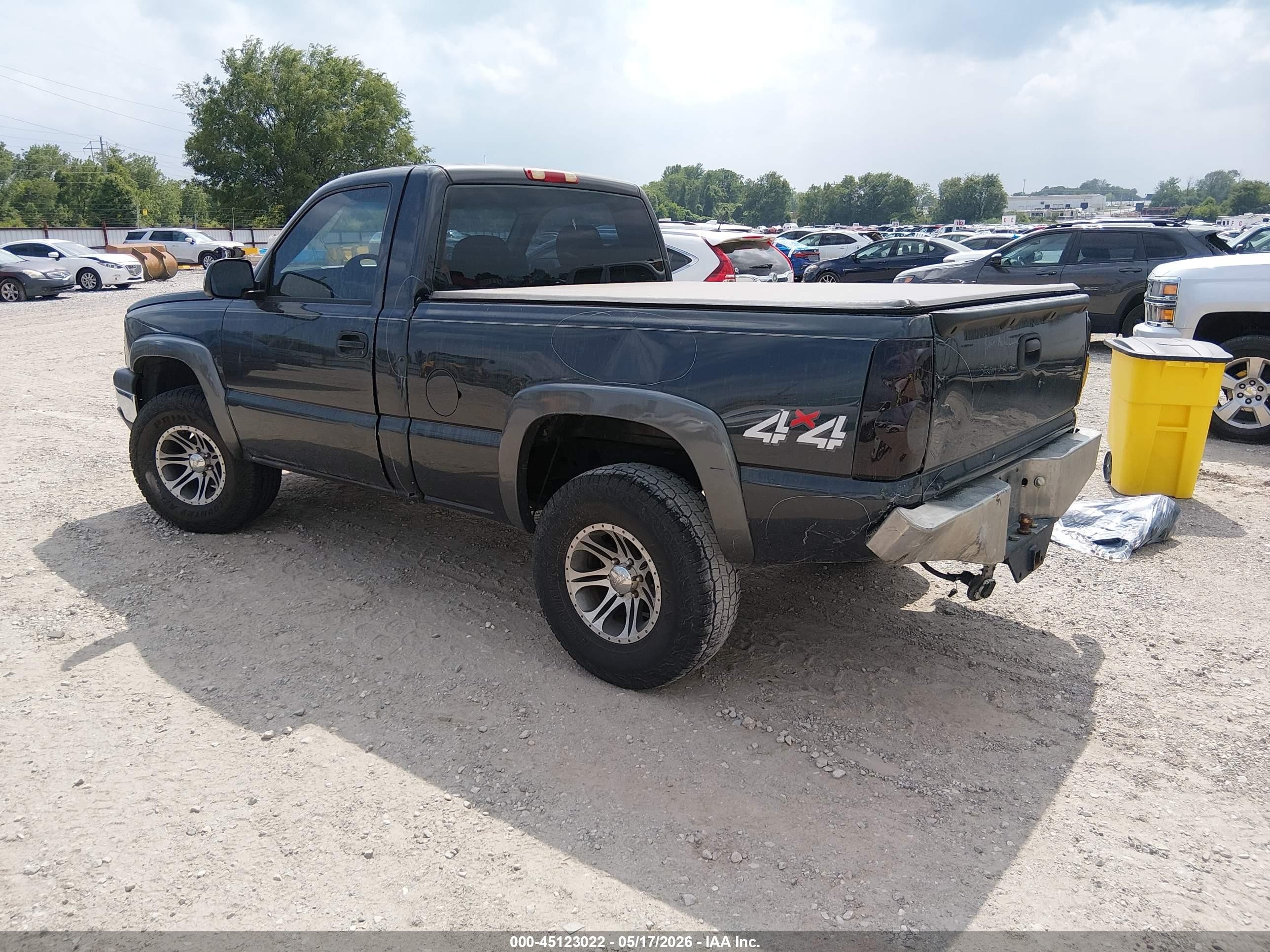 2004 Chevrolet Silverado 1500 Ls Black vin: 1GCEK14V34Z138404