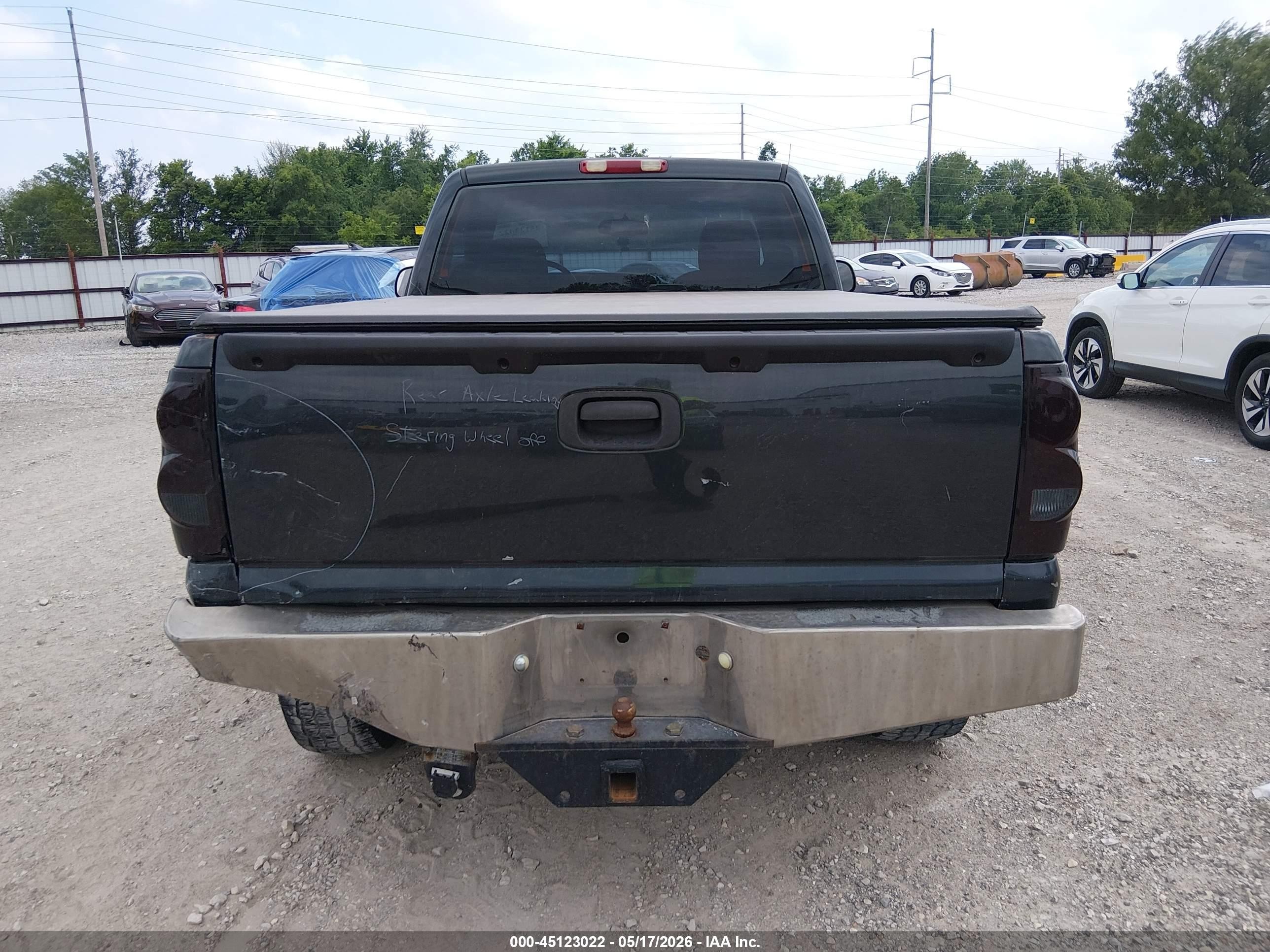 2004 Chevrolet Silverado 1500 Ls Black vin: 1GCEK14V34Z138404