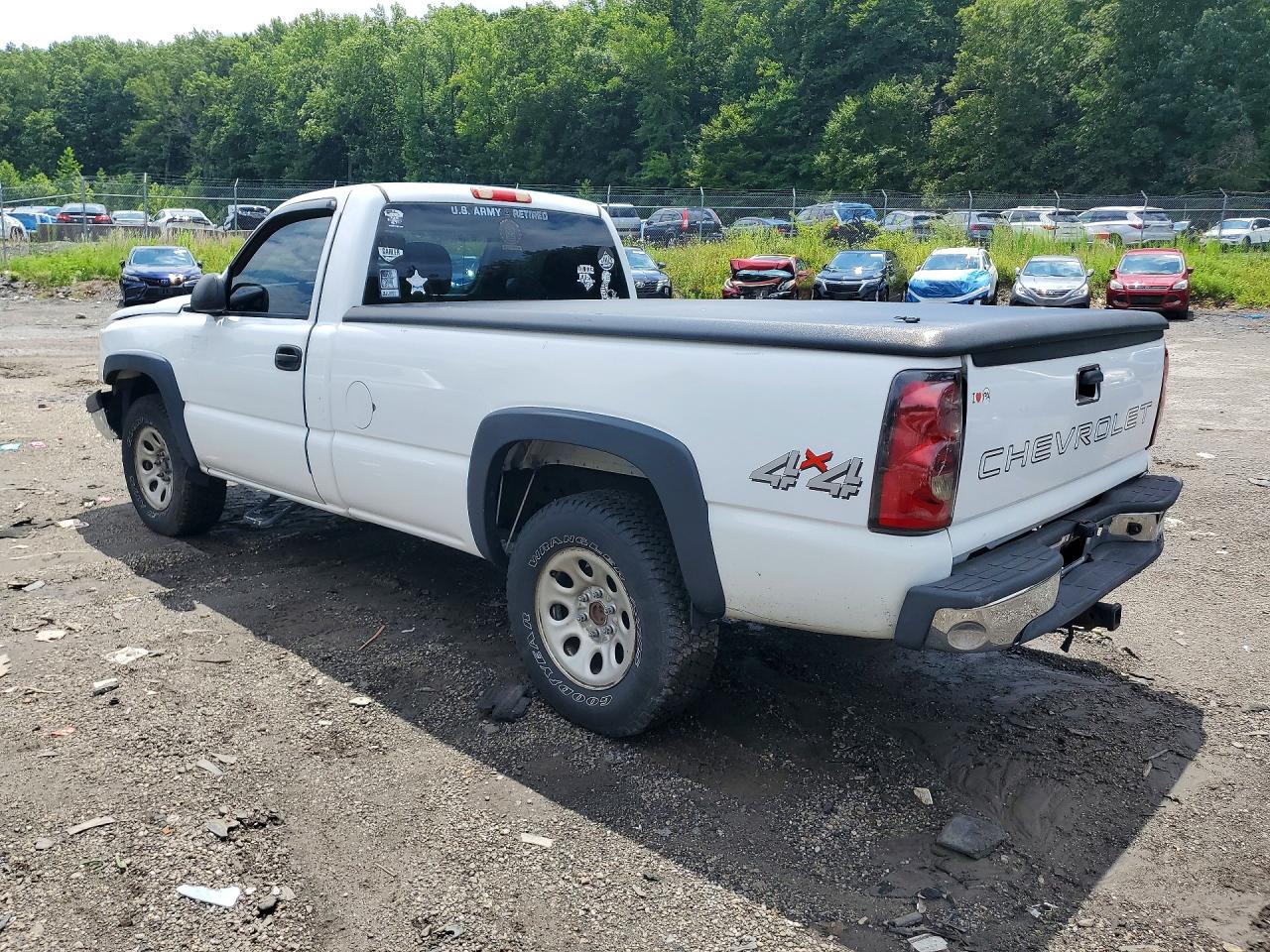 2006 Chevrolet Silverado K1500 White vin: 1GCEK14V36E169906