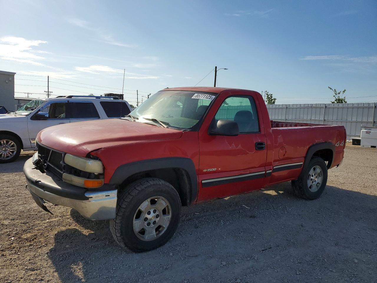2001 Chevrolet Silverado K1500 Red vin: 1GCEK14V41E169907