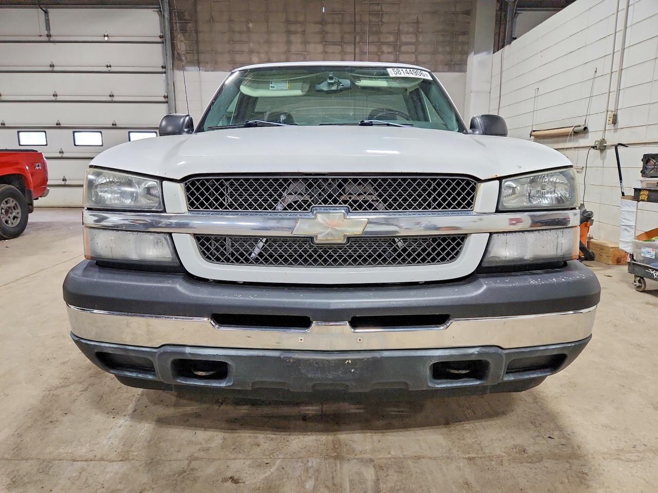 2005 Chevrolet Silverado K1500 White vin: 1GCEK14V45Z266233