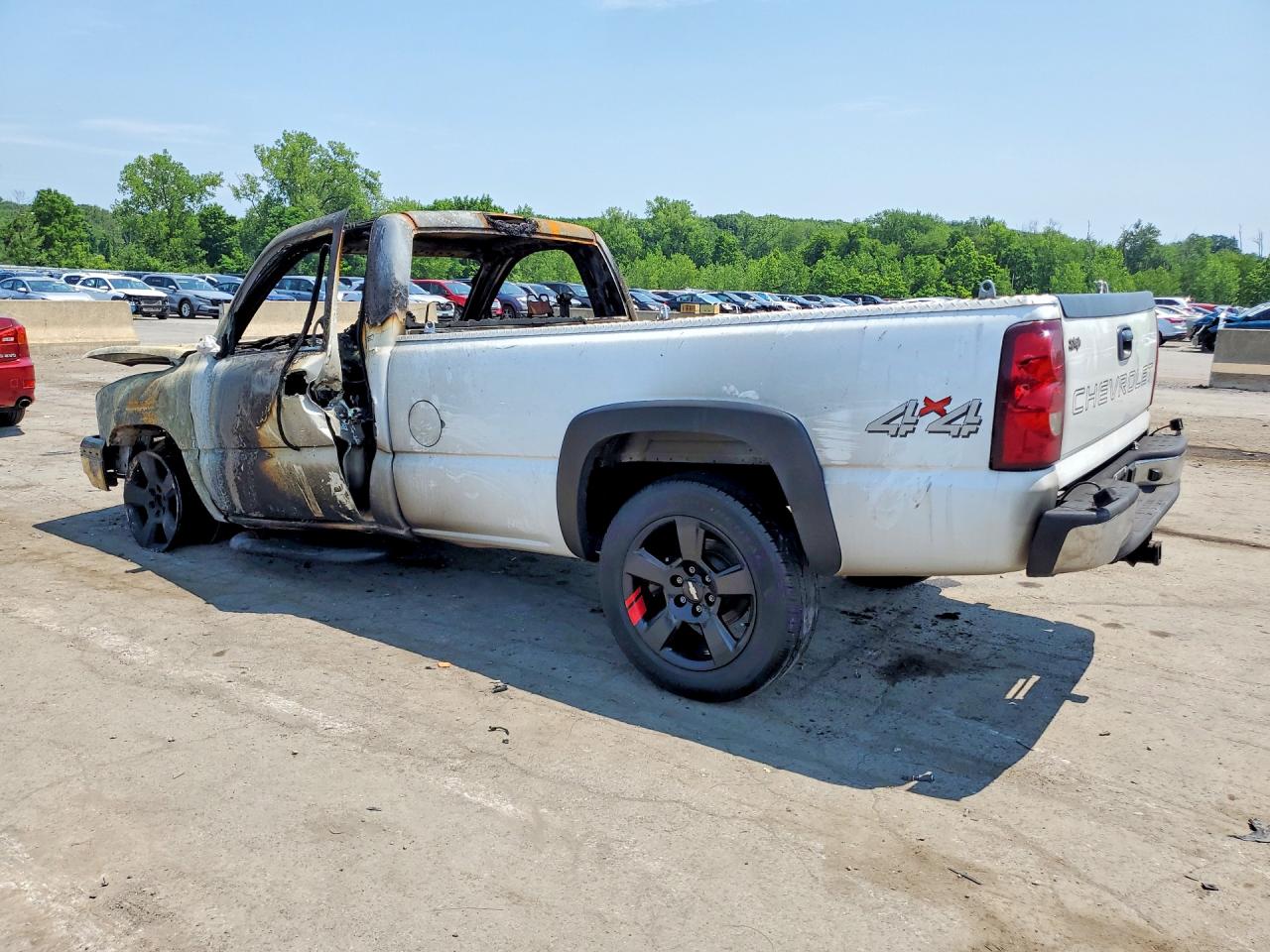 2003 Chevrolet Silverado K1500 White vin: 1GCEK14V53Z331670