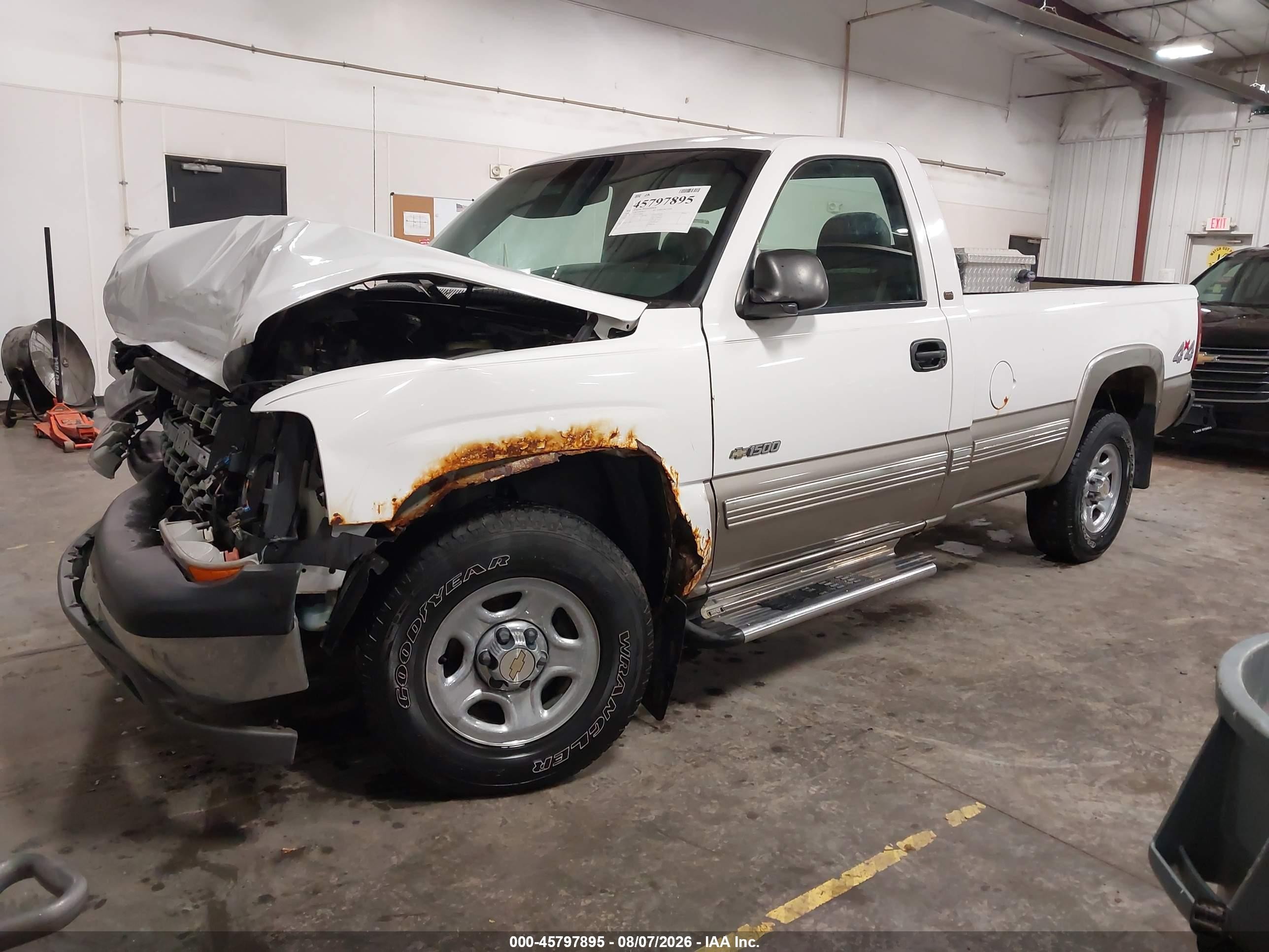 2000 Chevrolet Silverado 1500   Белый vin: 1GCEK14V5YE358446