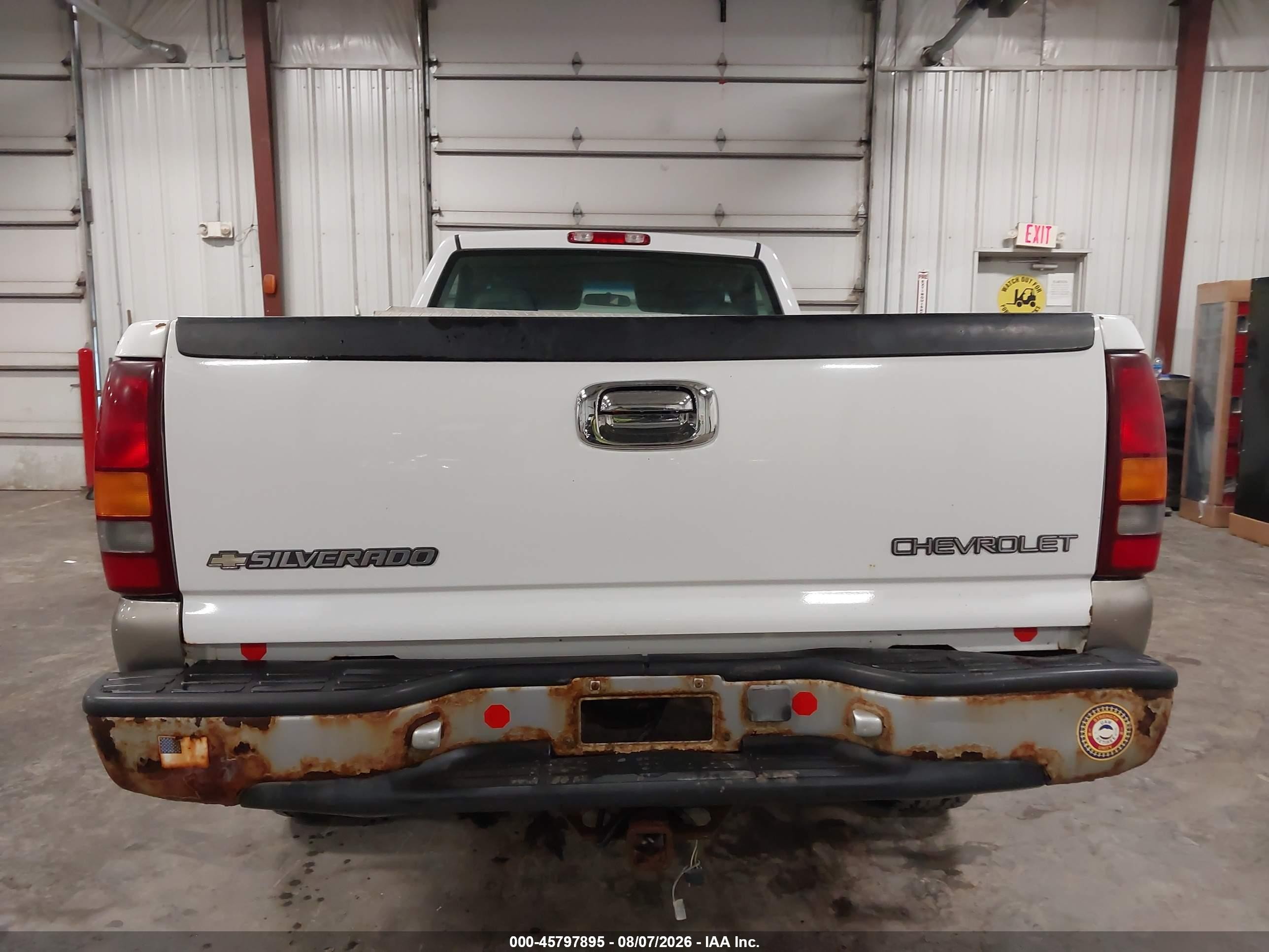 2000 Chevrolet Silverado 1500   Белый vin: 1GCEK14V5YE358446