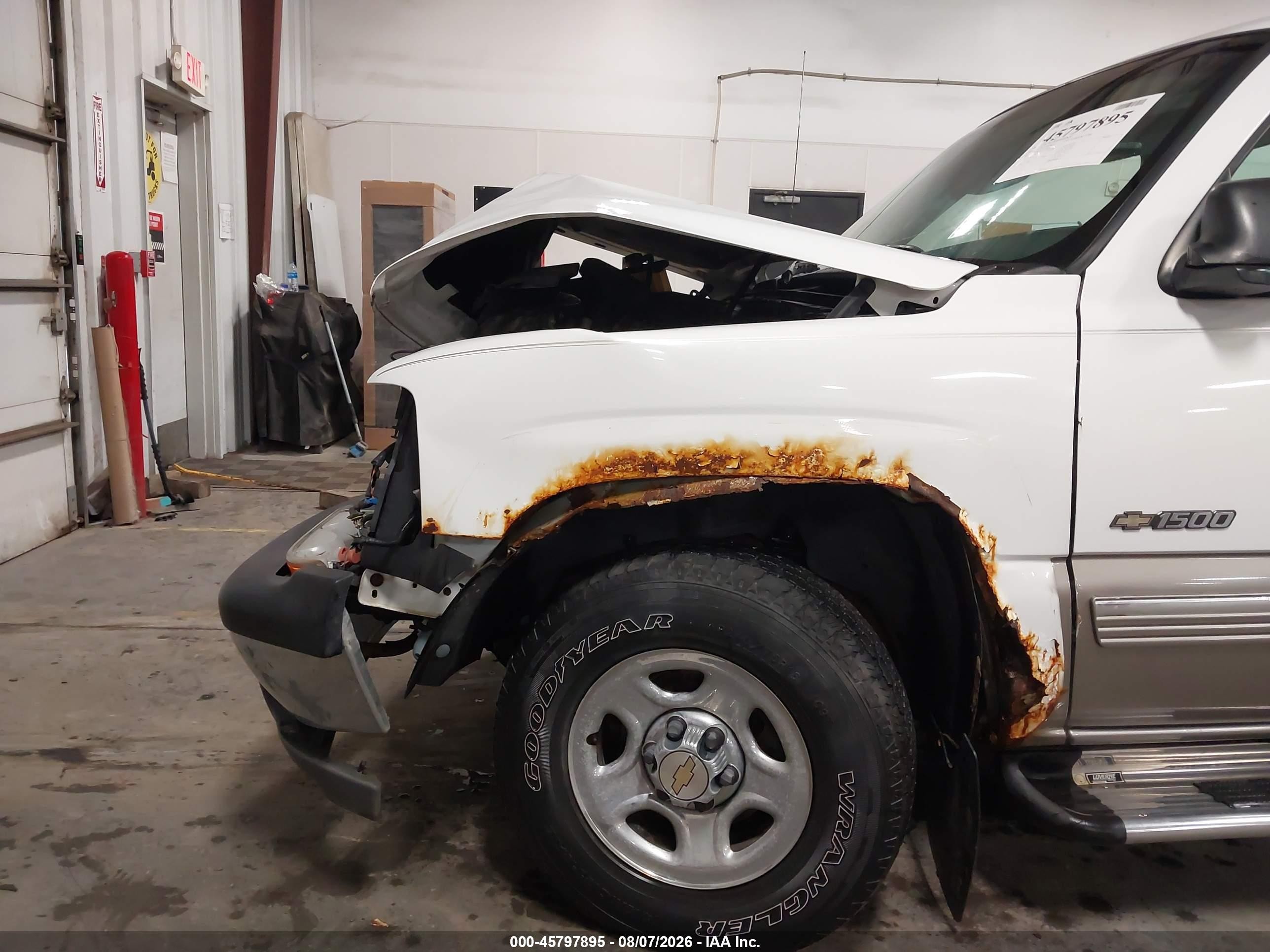 2000 Chevrolet Silverado 1500   Белый vin: 1GCEK14V5YE358446