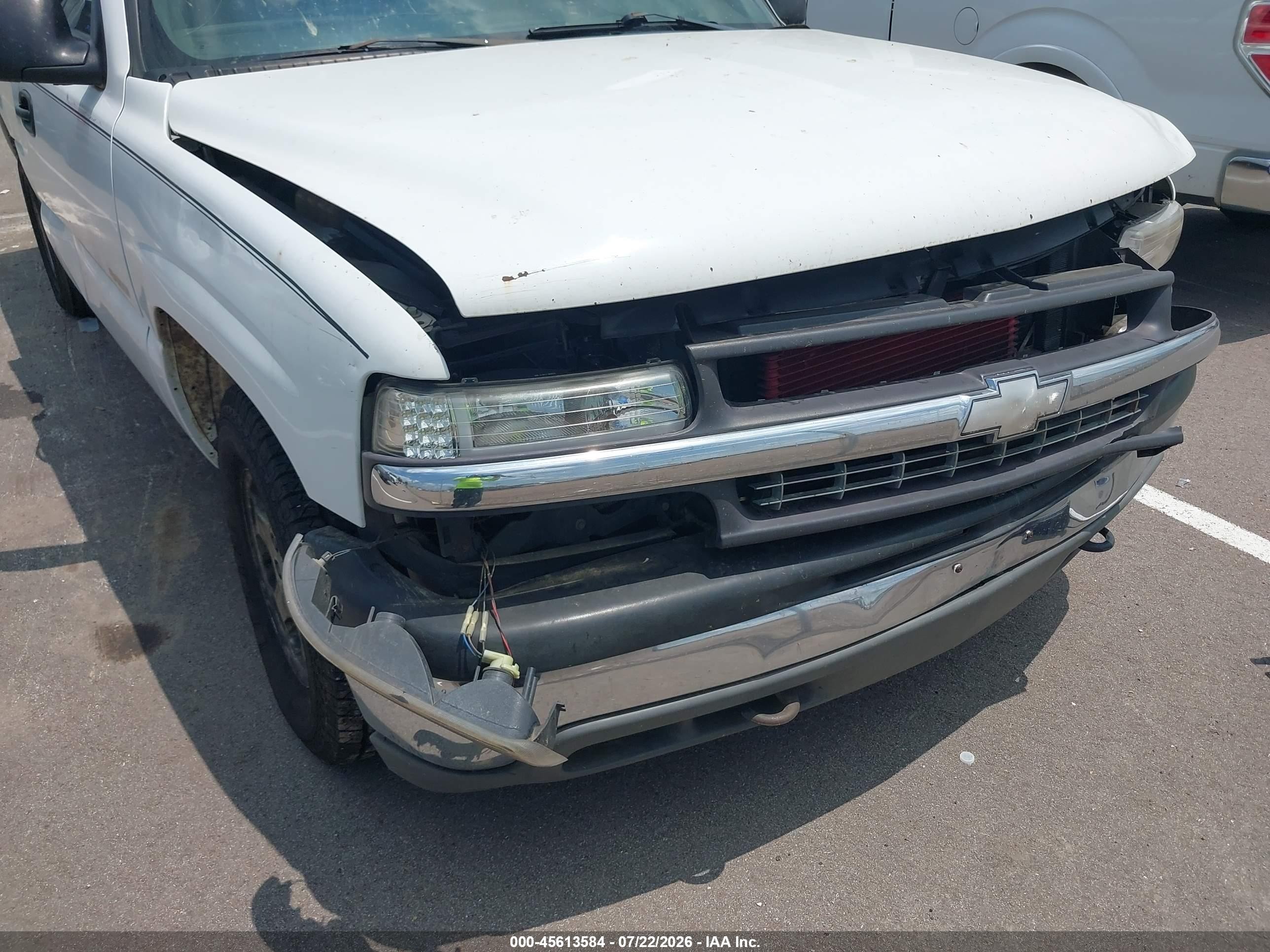 2001 Chevrolet Silverado 1500   White vin: 1GCEK14V61E248107