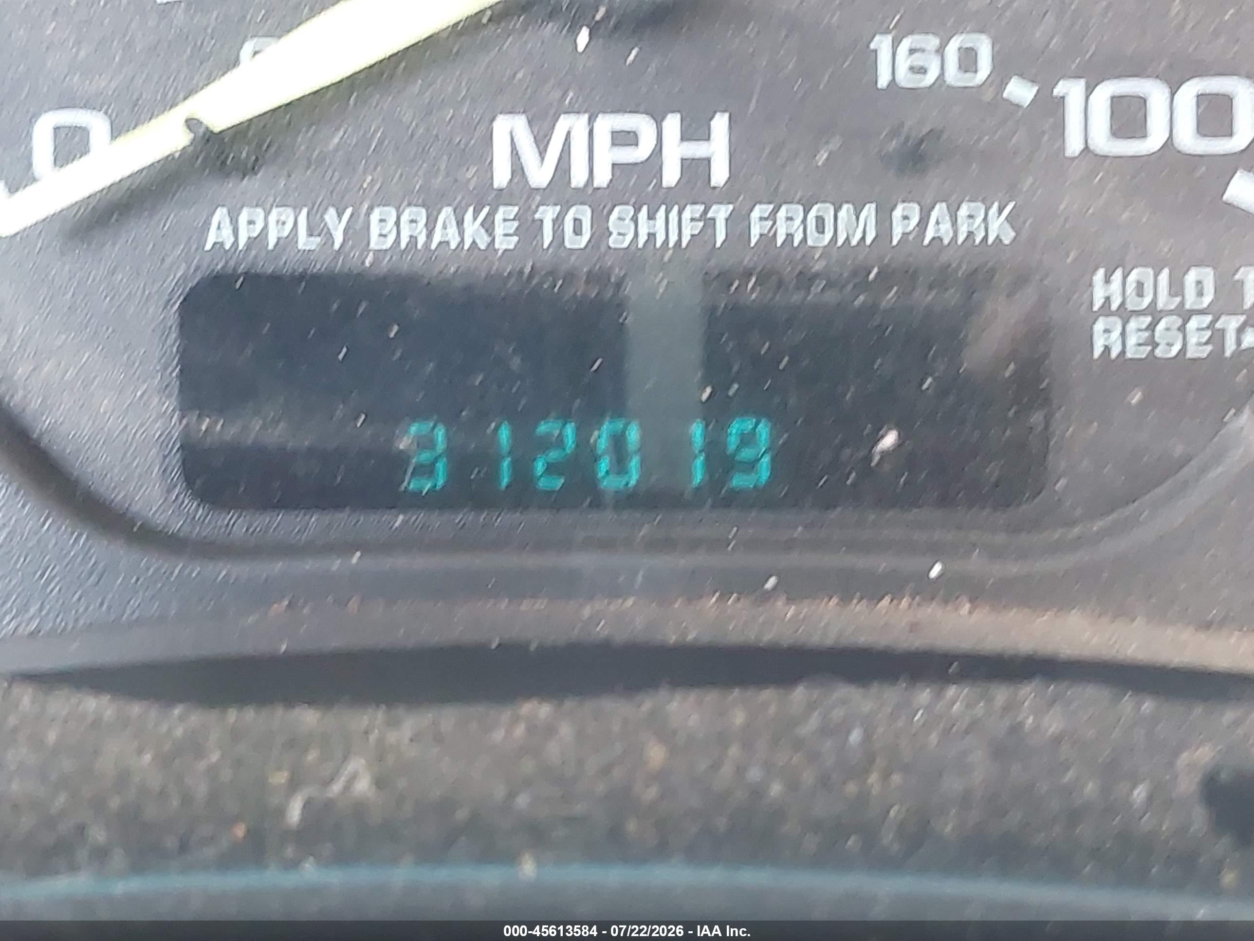 2001 Chevrolet Silverado 1500   White vin: 1GCEK14V61E248107