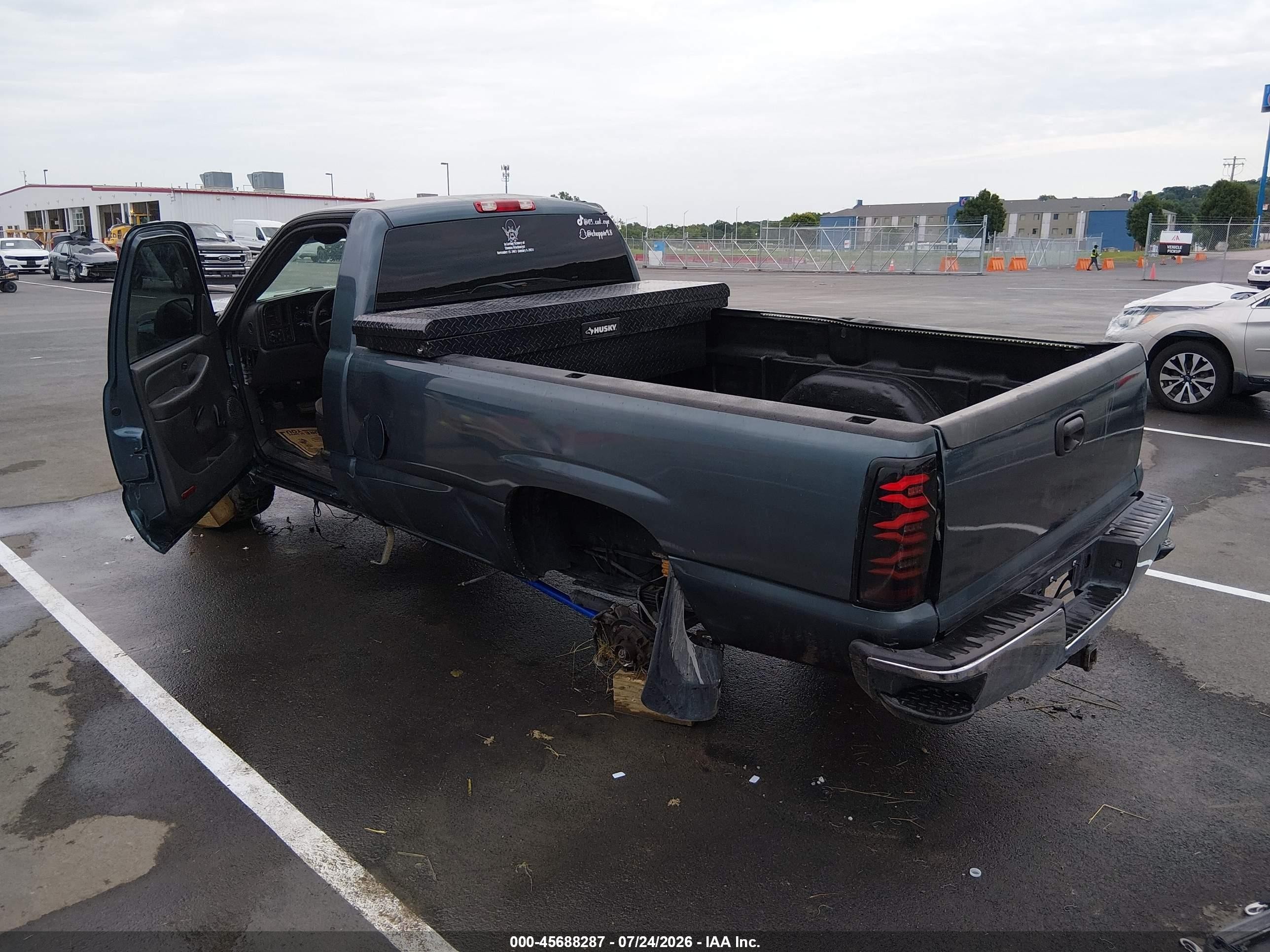2003 Chevrolet Silverado 1500   Синий vin: 1GCEK14V63Z159875