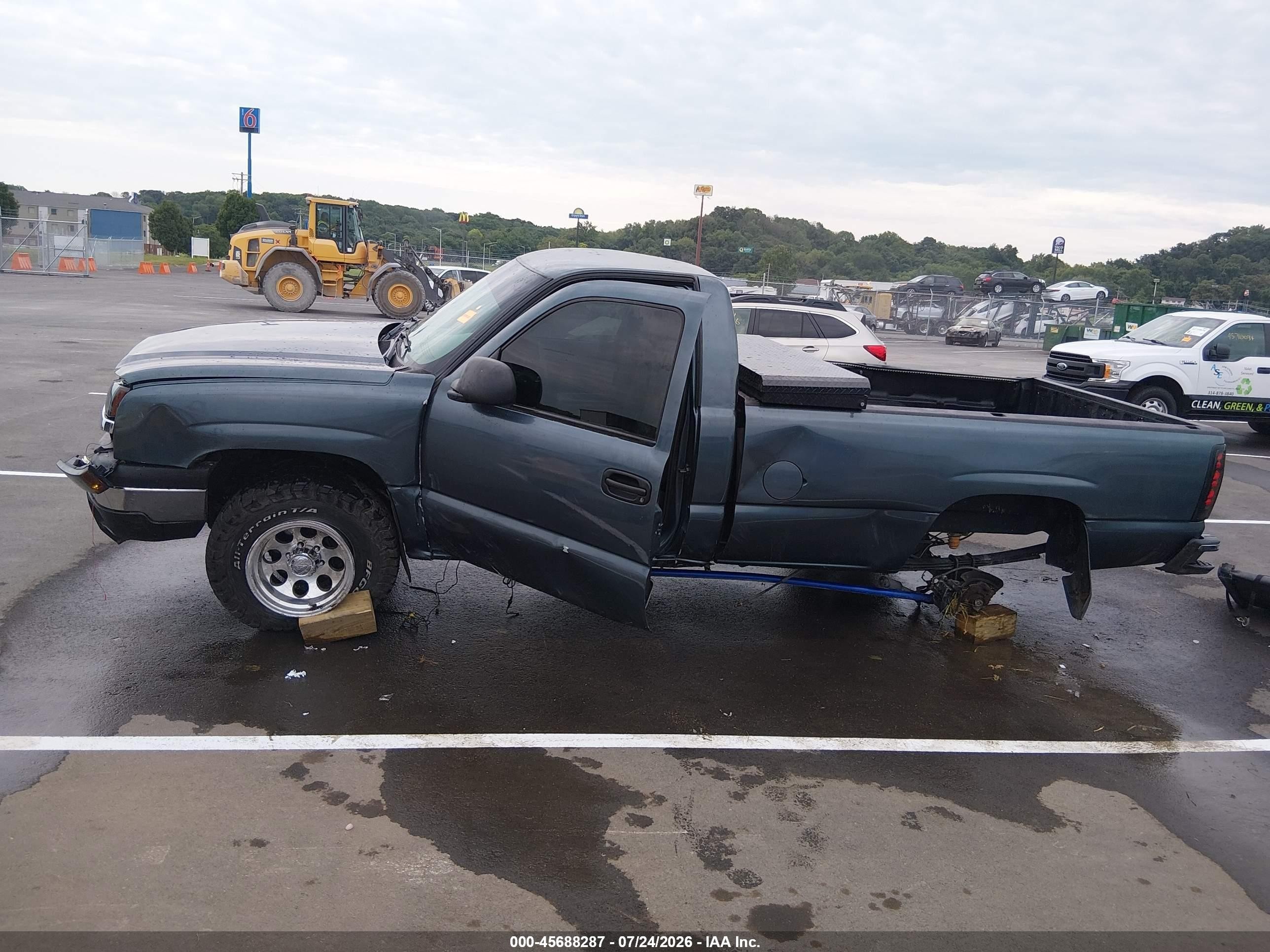 2003 Chevrolet Silverado 1500   Синий vin: 1GCEK14V63Z159875