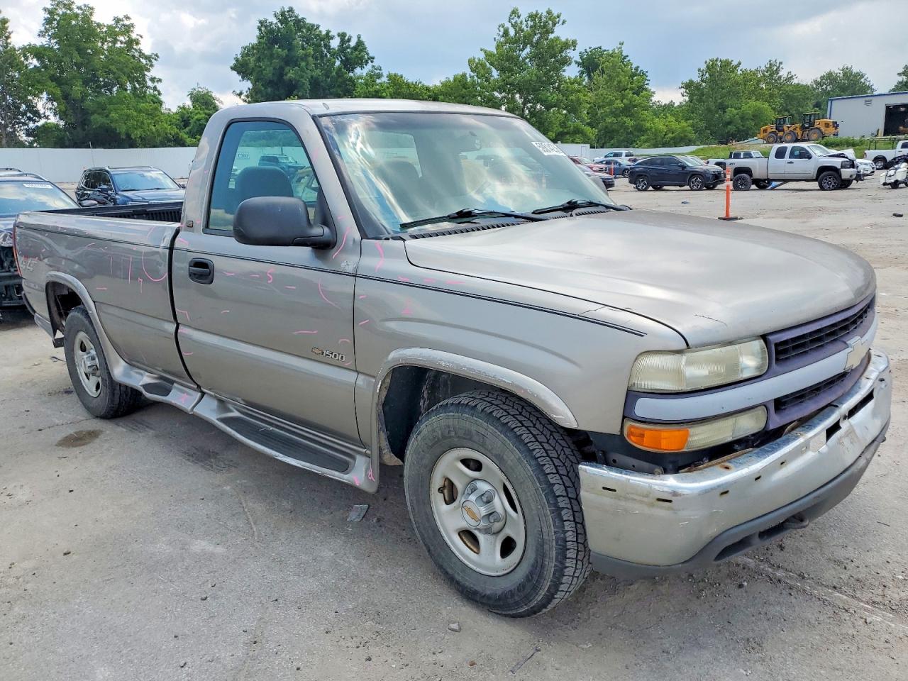 2002 Chevrolet Silverado K1500 Silver vin: 1GCEK14V92Z230288