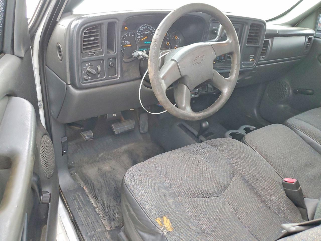 2004 Chevrolet Silverado K1500 White vin: 1GCEK14VX4Z201711