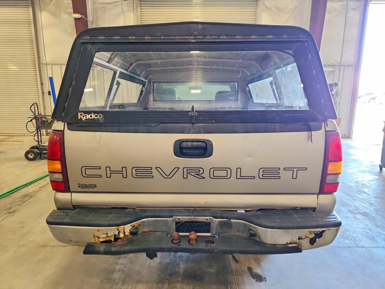 2001 Chevrolet Silverado K1500 Tan vin: 1GCEK14W51Z318102