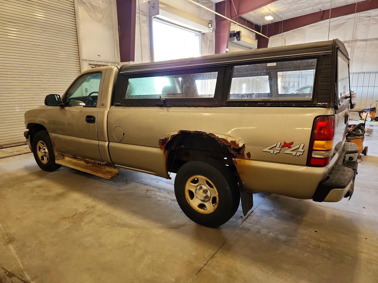 2001 Chevrolet Silverado K1500 Tan vin: 1GCEK14W51Z318102