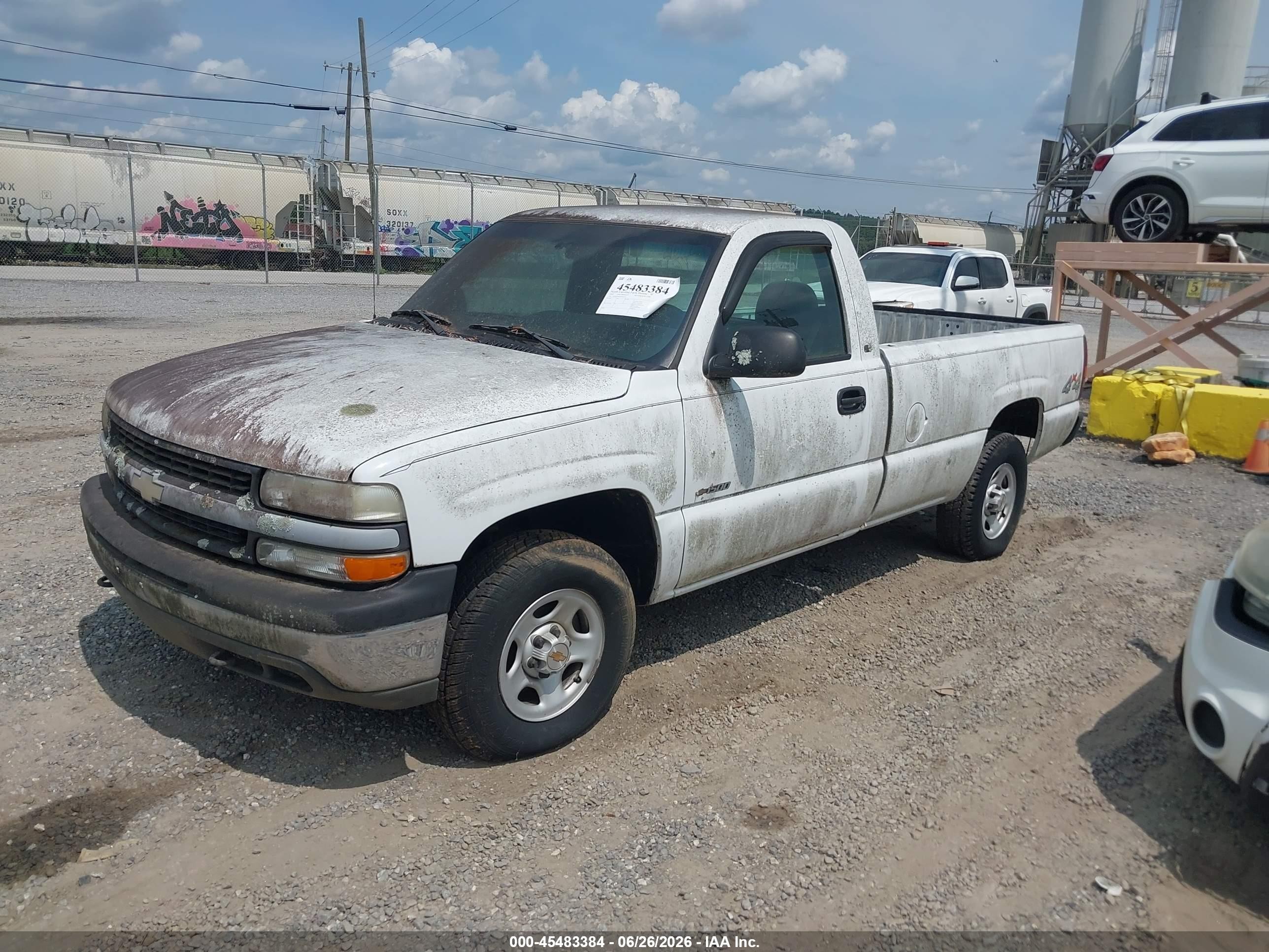 2002 Chevrolet Silverado 1500   White vin: 1GCEK14W62Z226952