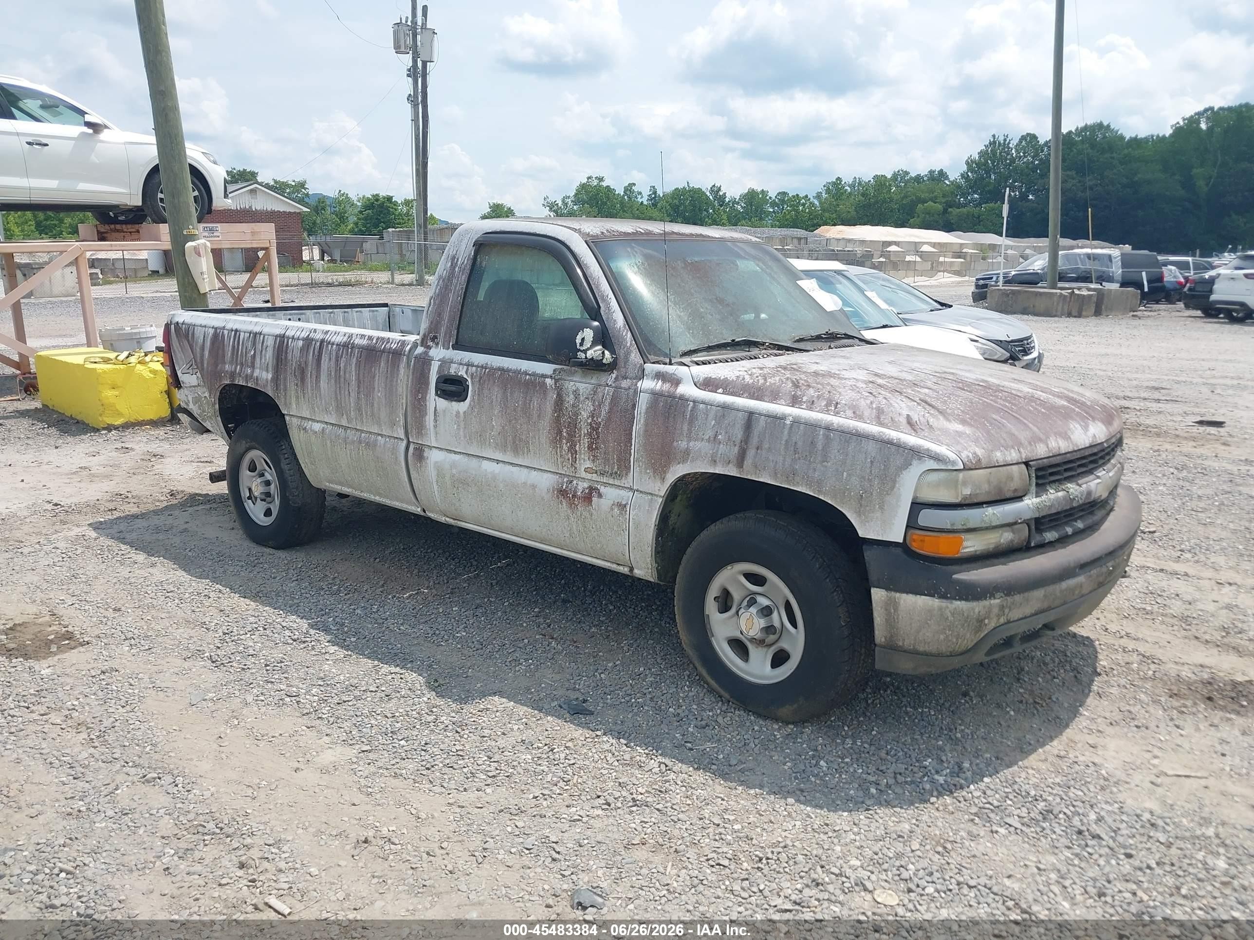 2002 Chevrolet Silverado 1500   White vin: 1GCEK14W62Z226952