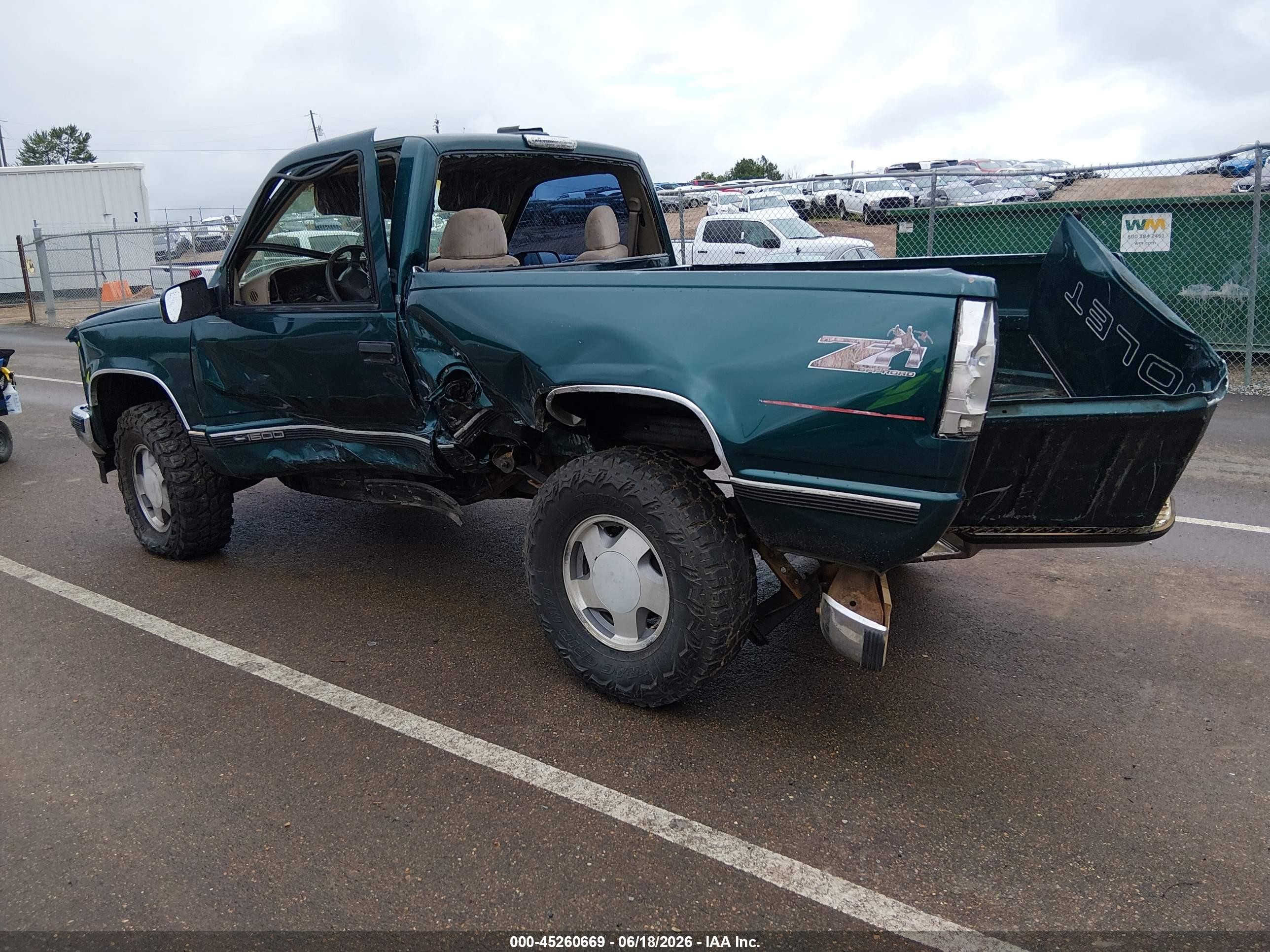 1998 Chevrolet K1500 Fleetside Green vin: 1GCEK14W6WZ180416