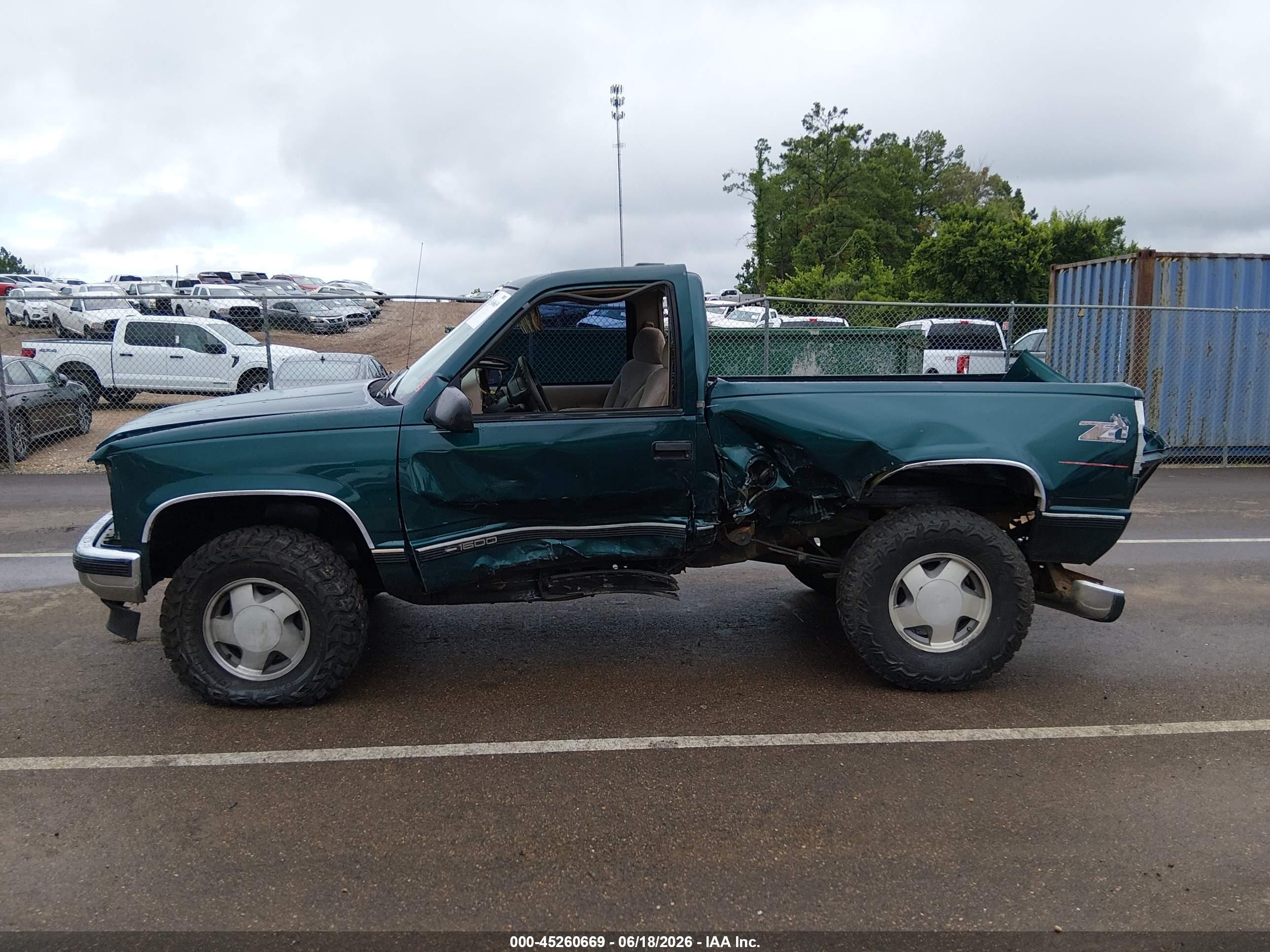 1998 Chevrolet K1500 Fleetside Green vin: 1GCEK14W6WZ180416