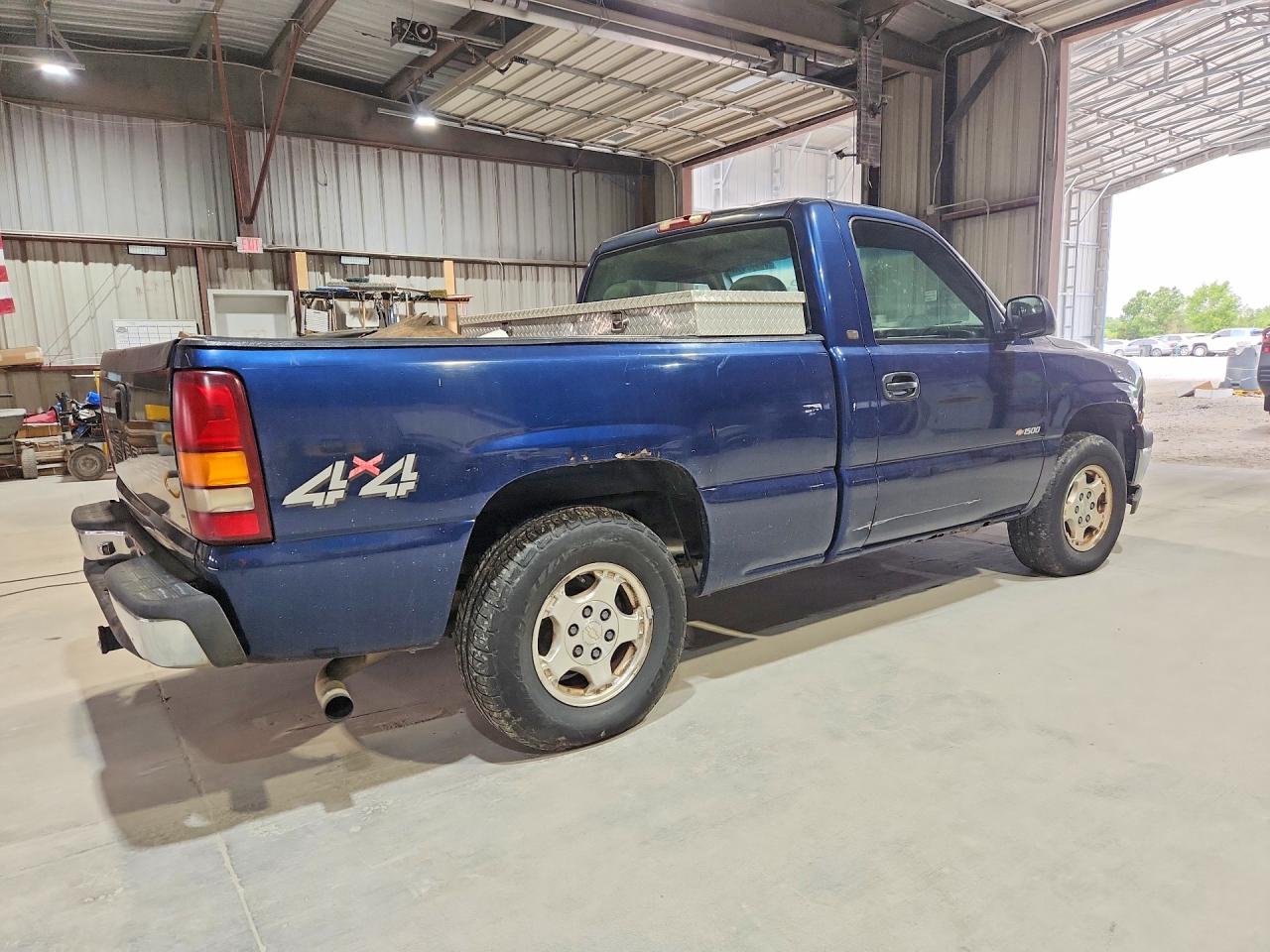 2000 Chevrolet Silverado K1500 Blue vin: 1GCEK14W9YZ199609