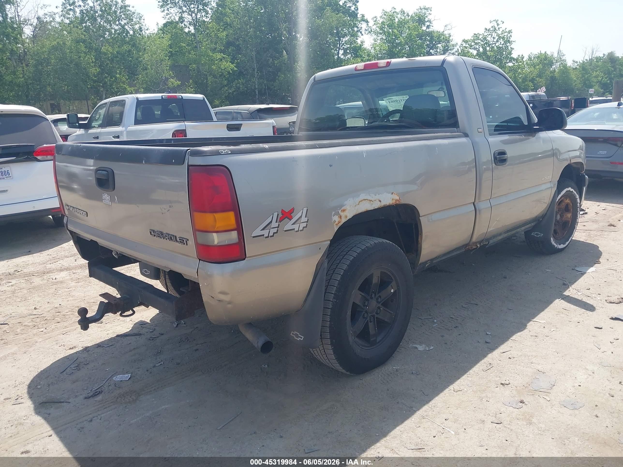 2000 Chevrolet Silverado 1500   Gold vin: 1GCEK14W9YZ371606