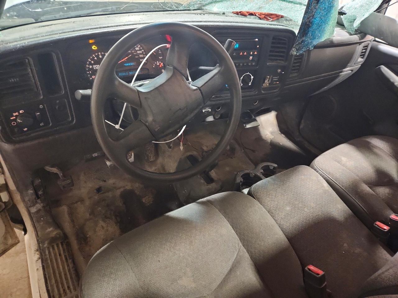 2004 Chevrolet Silverado White vin: 1GCEK14X34X283296