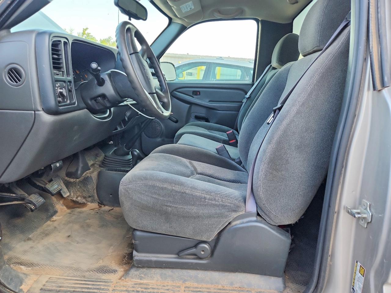 2005 Chevrolet Silverado K1500 Серебряный vin: 1GCEK14X55Z245344