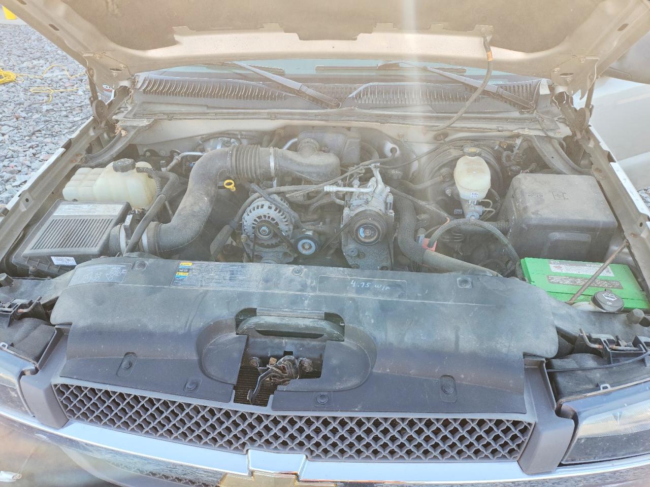 2005 Chevrolet Silverado K1500 Серебряный vin: 1GCEK14X55Z245344